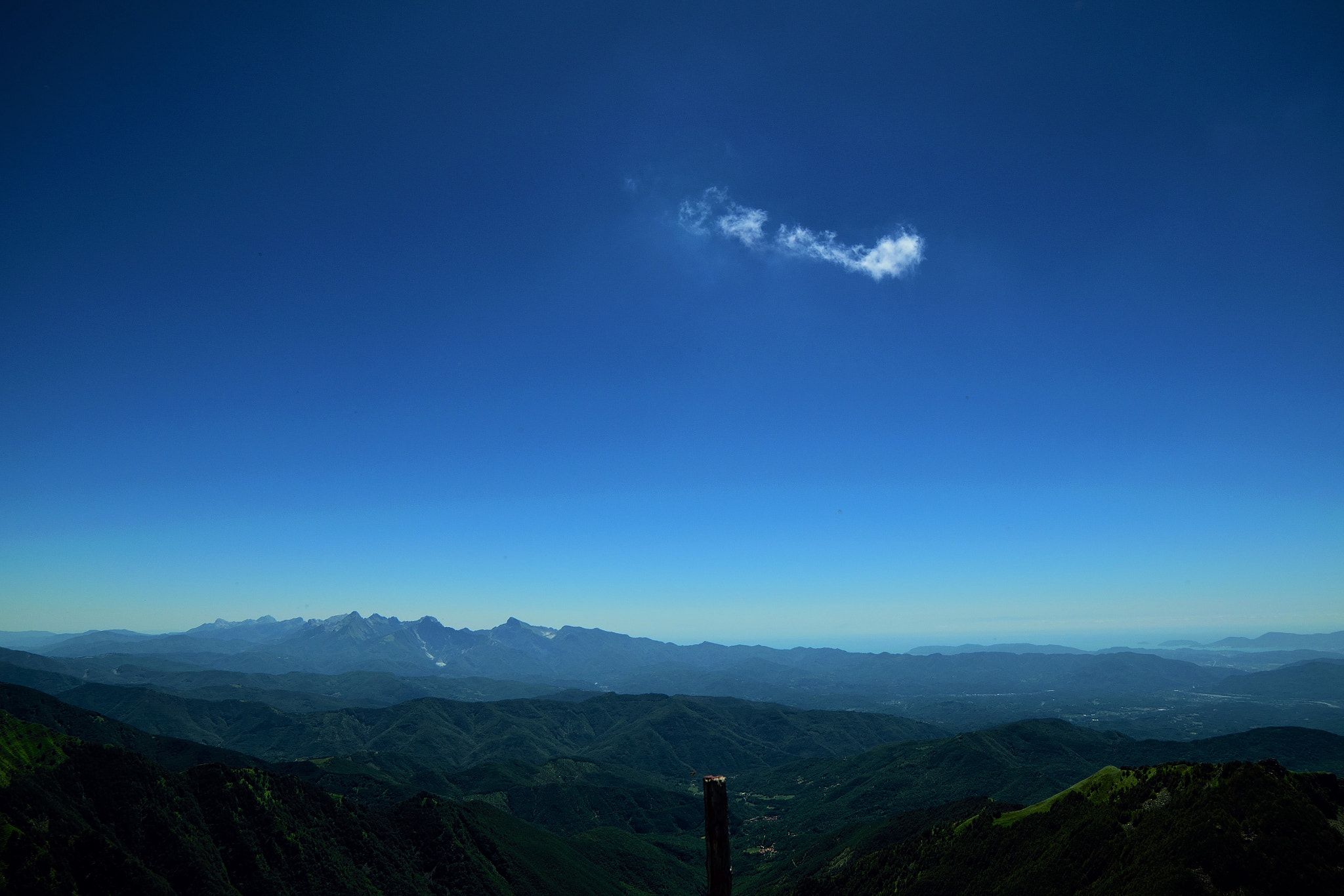 Samyang 14mm F2.8 ED AS IF UMC sample photo. As far as... photography
