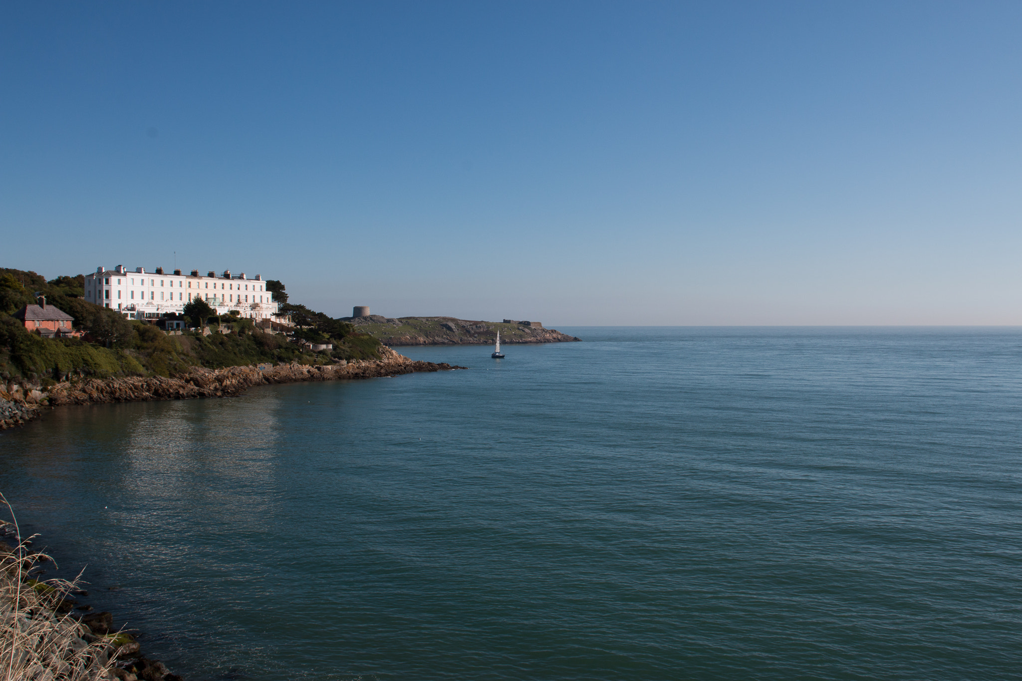 Canon EF 20mm F2.8 USM sample photo. Hawk cliff photography