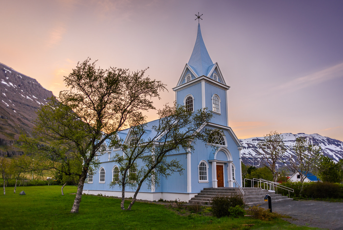 Nikon D800 + Nikon AF Nikkor 24mm F2.8D sample photo. Seydisfjordur photography