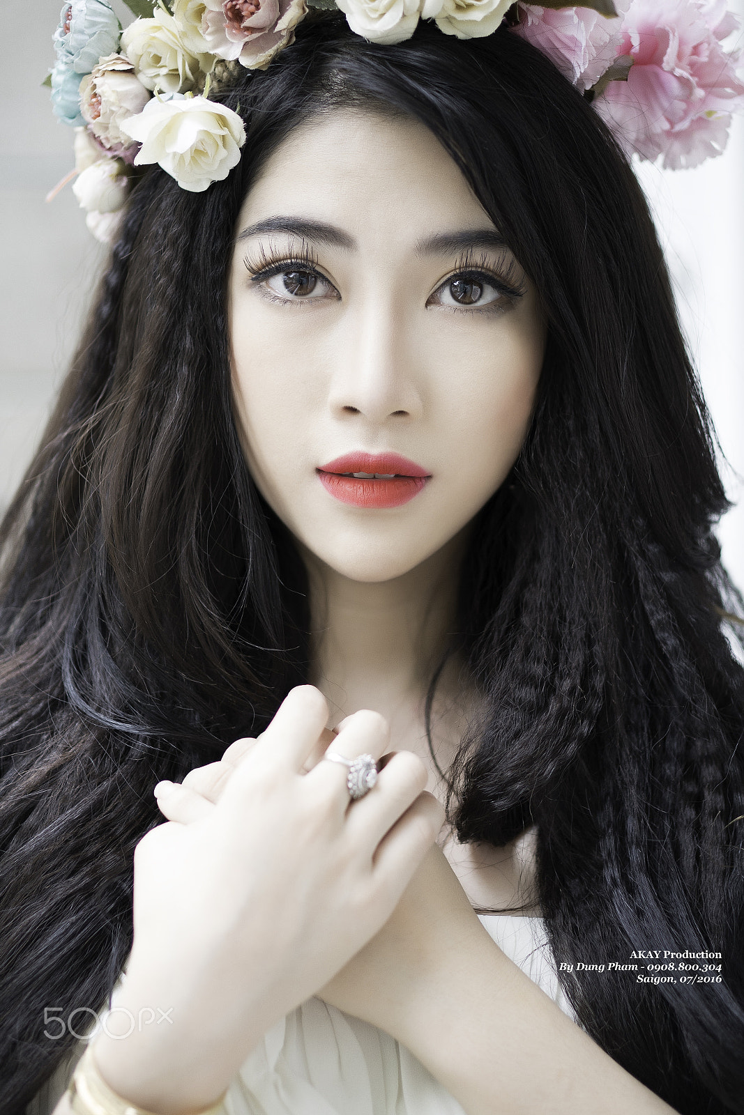 E 50mm F1.8 OSS sample photo. The beauty photography