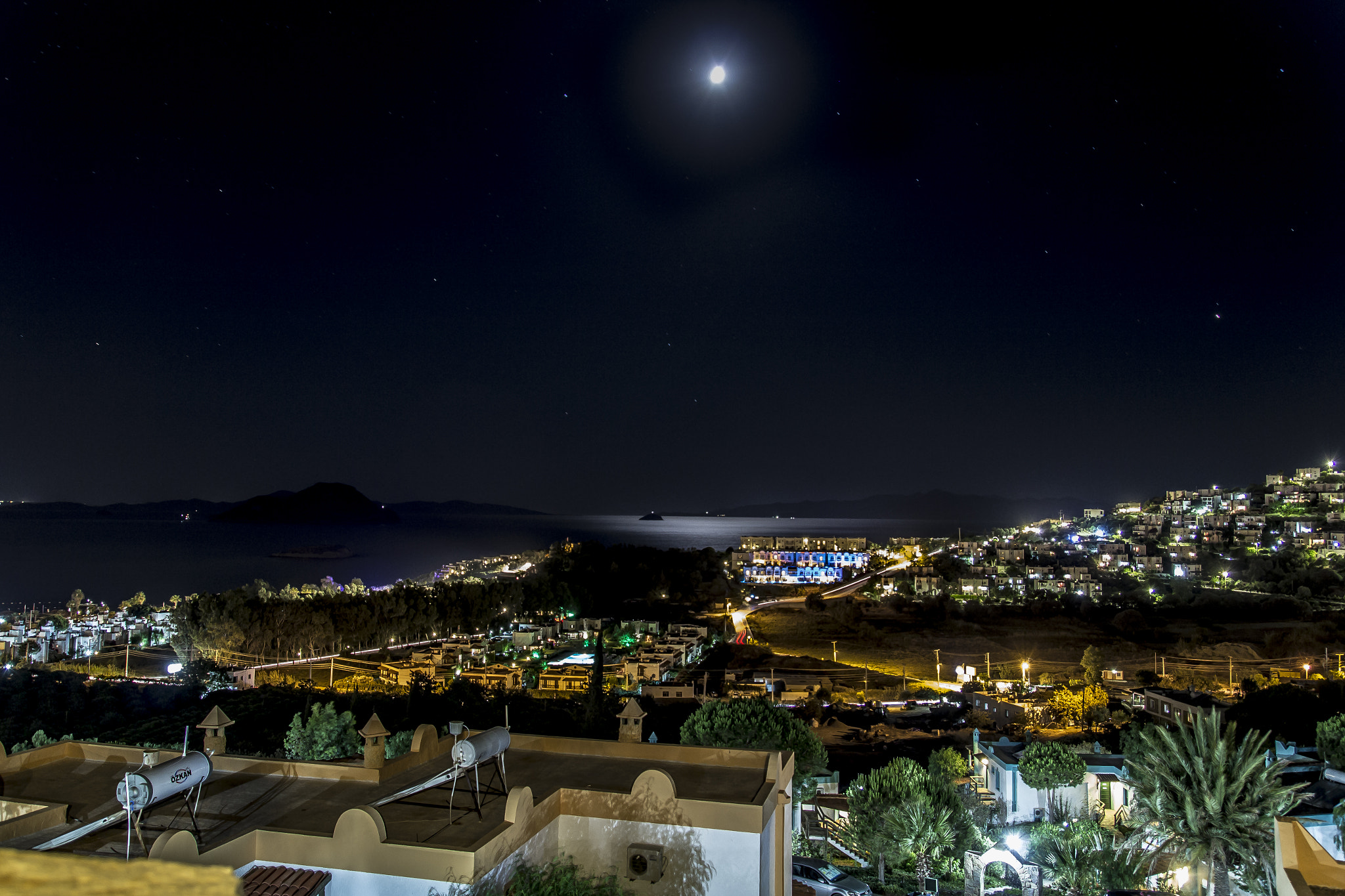 Tamron SP AF 17-50mm F2.8 XR Di II LD Aspherical (IF) sample photo. Moonlight photography
