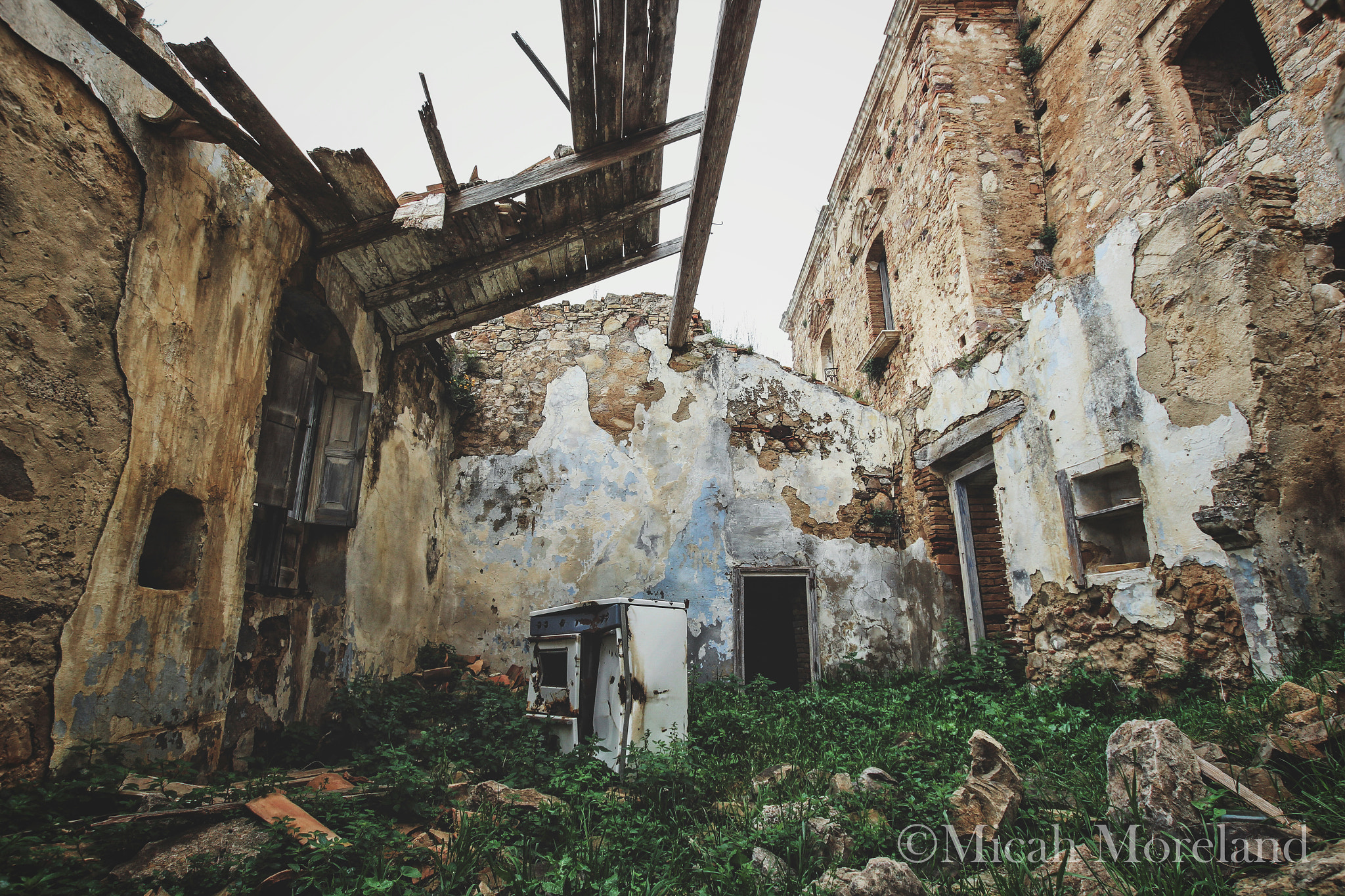 Canon EOS 100D (EOS Rebel SL1 / EOS Kiss X7) sample photo. Craco photography