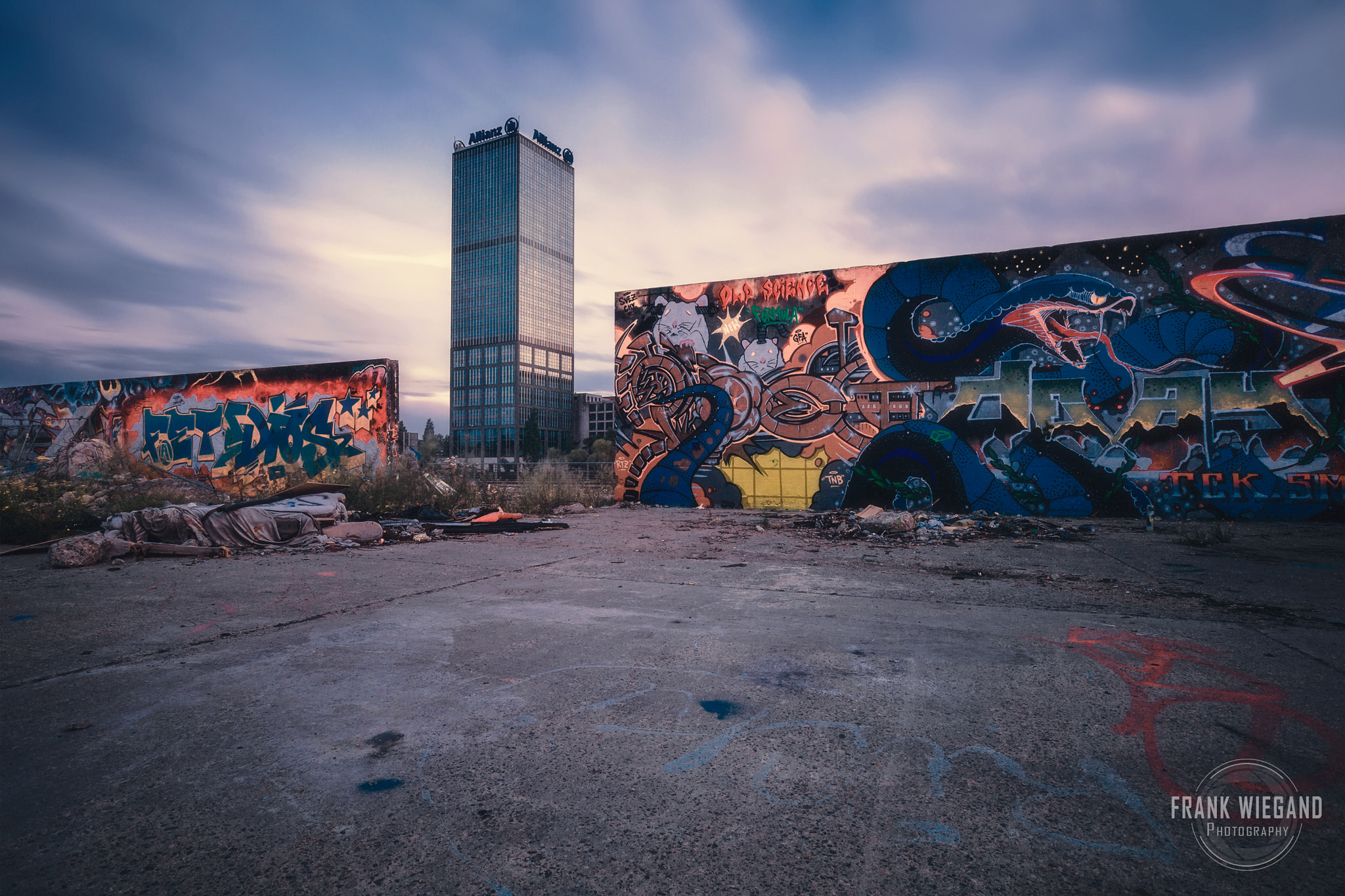 Canon EOS 80D + Tokina AT-X 11-20 F2.8 PRO DX Aspherical 11-20mm f/2.8 sample photo. The unknown part of the berlin wall photography