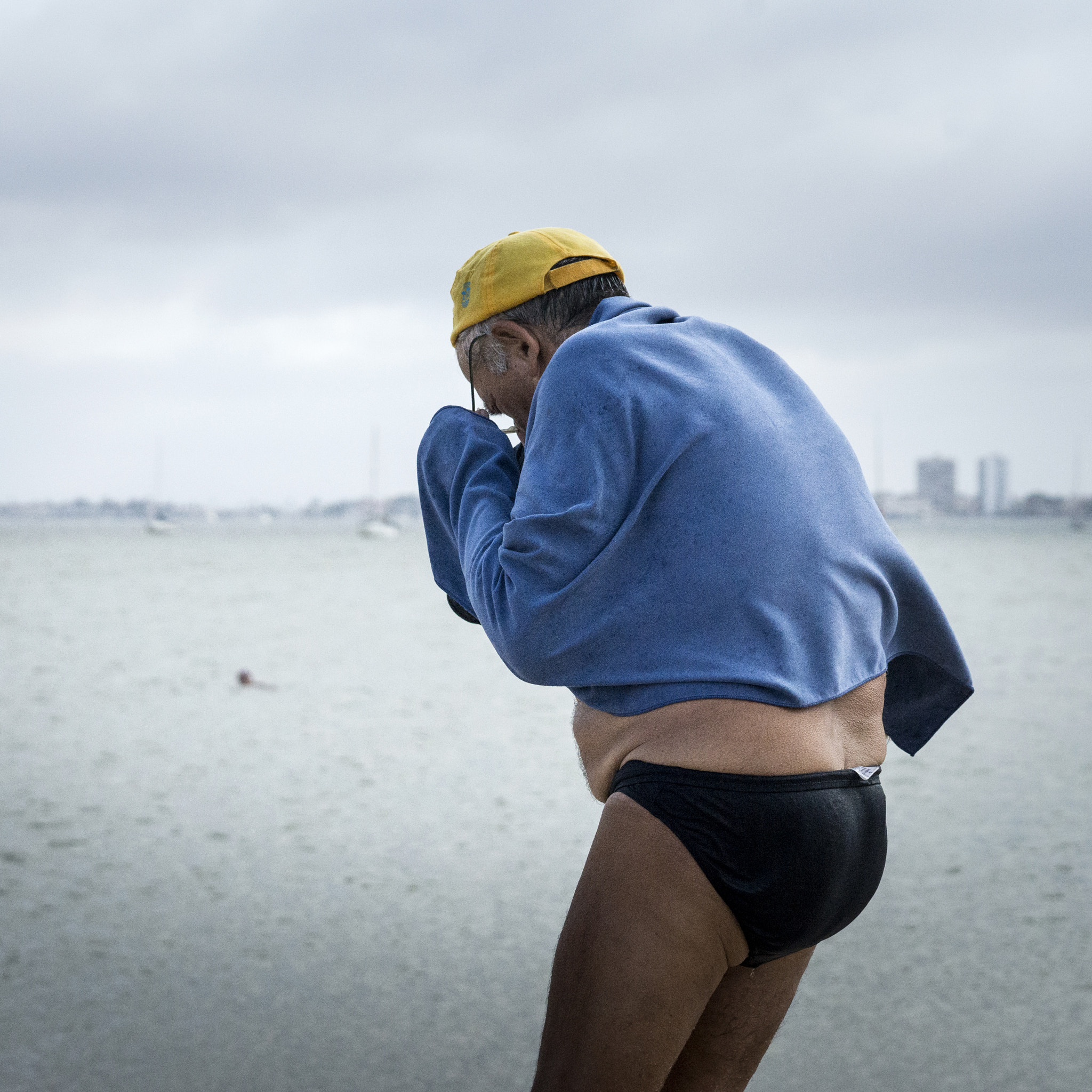 Sony Planar T* 85mm F1.4 ZA sample photo. Bañistas  en el mar menor photography