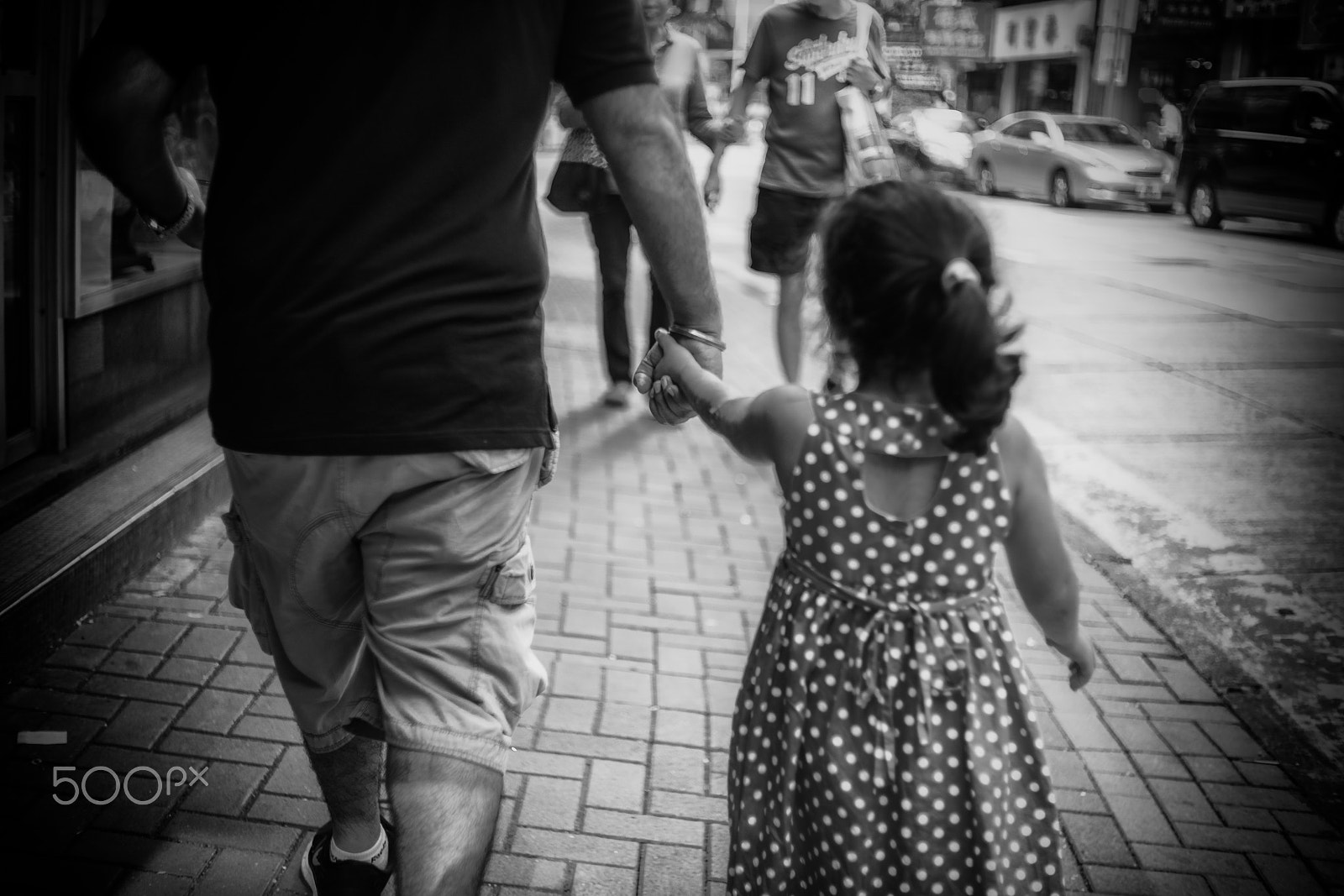 Sony a7R II + Sony 28-75mm F2.8 SAM sample photo. Holding hands photography