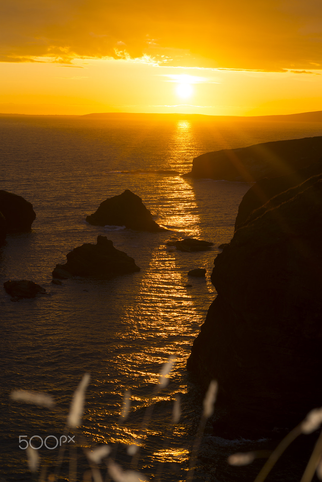 Sigma 70-300mm F4-5.6 APO DG Macro sample photo. Sunset over the coastal rocks with wild highl photography