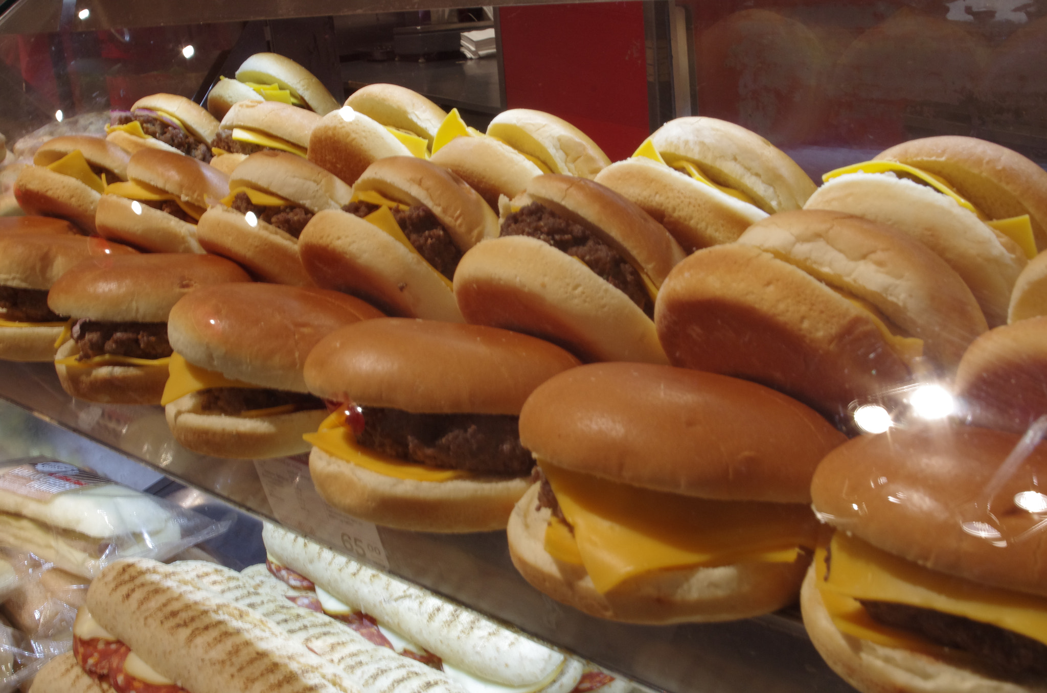smc PENTAX-FA 28-80mm F3.5-5.6 AL sample photo. Hamburgers photography