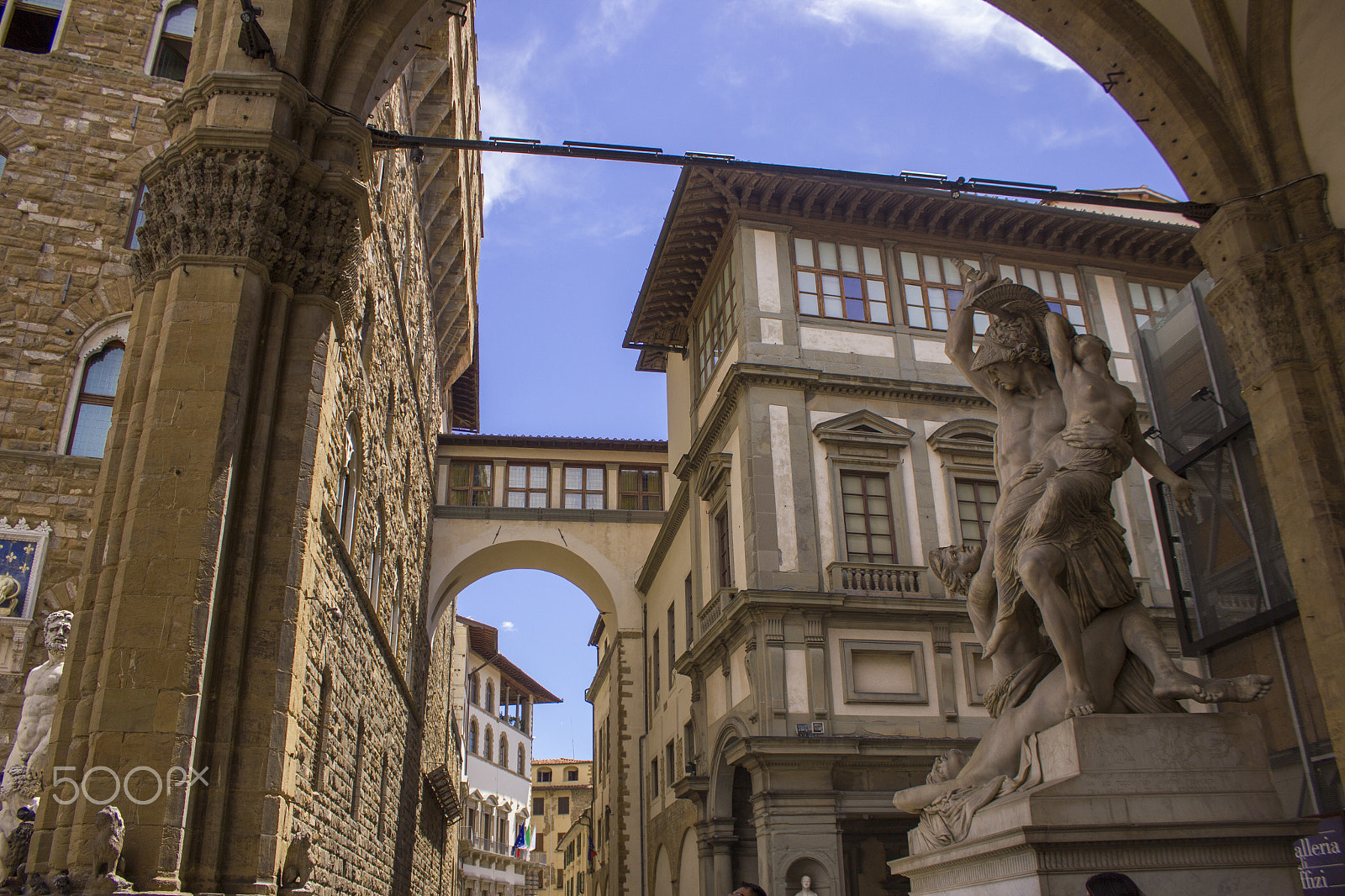 Canon EOS 550D (EOS Rebel T2i / EOS Kiss X4) sample photo. Loggia dei lanzi photography