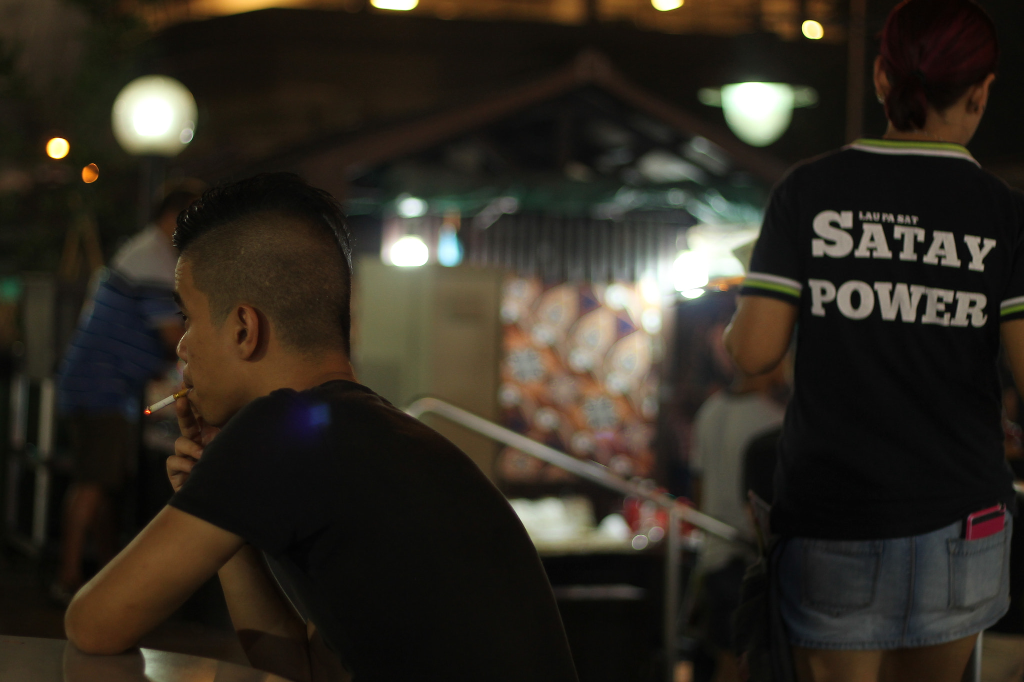 Canon EOS 1100D (EOS Rebel T3 / EOS Kiss X50) + Canon EF 50mm F1.8 II sample photo. Singapore street food photography