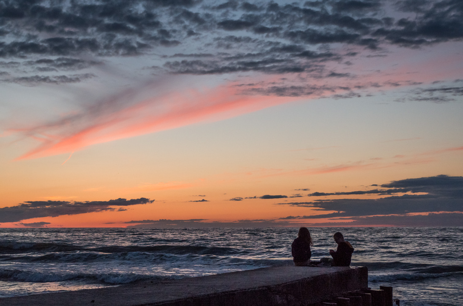 Pentax smc DA 18-55mm F3.5-5.6 AL WR sample photo. Colorful sunset photography