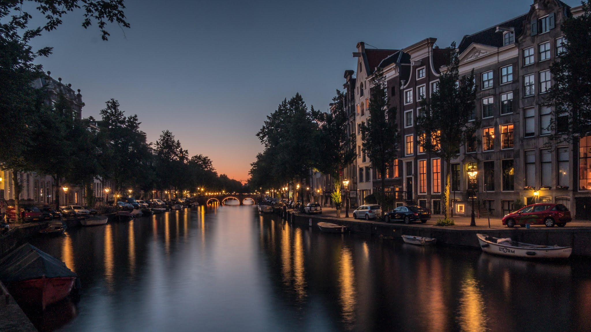 Fujifilm X-E2S + Fujifilm XF 18mm F2 R sample photo. Amsterdam evening photography