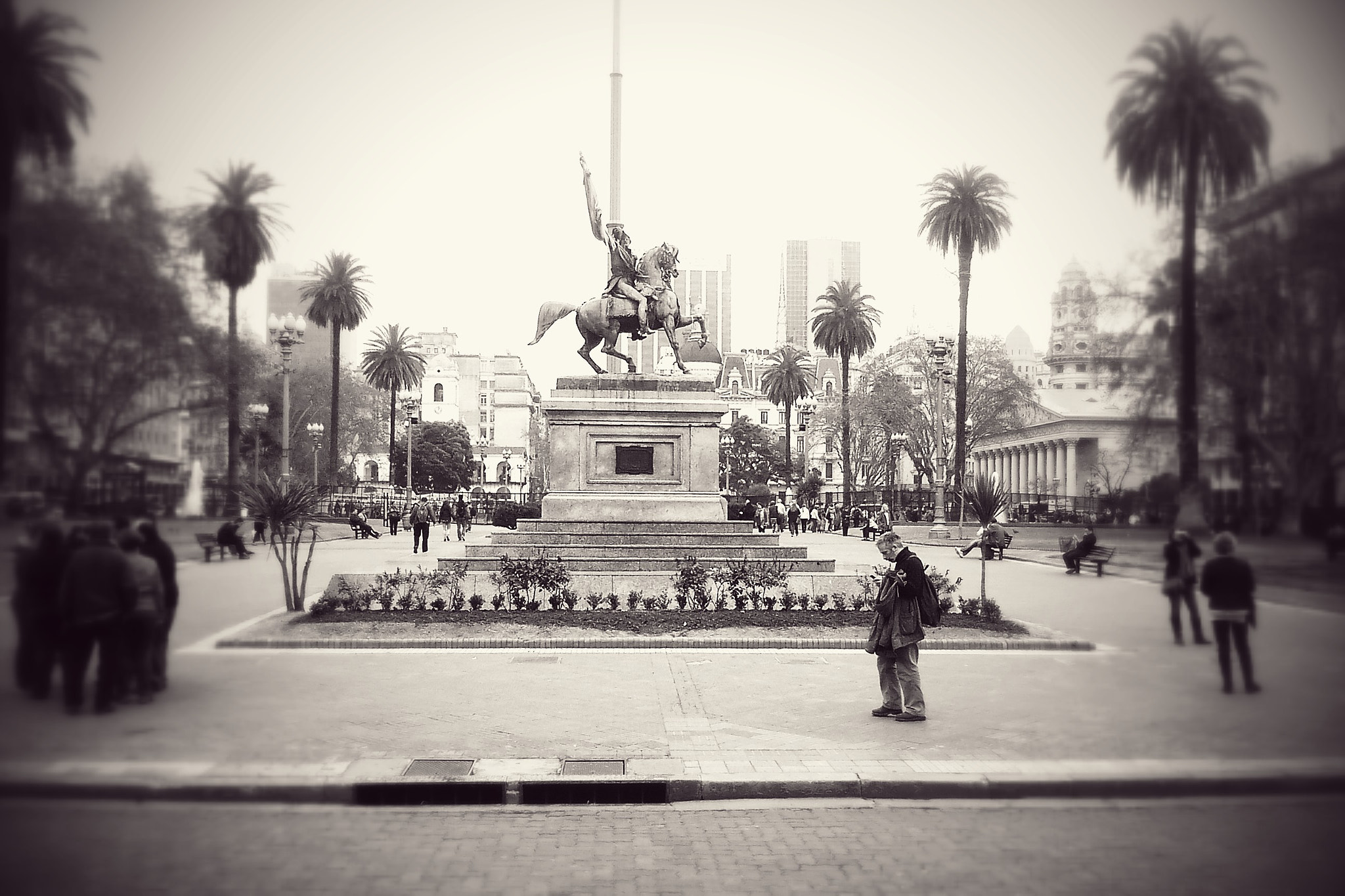 Motorola RAZR D1 sample photo. Plaza de mayo photography