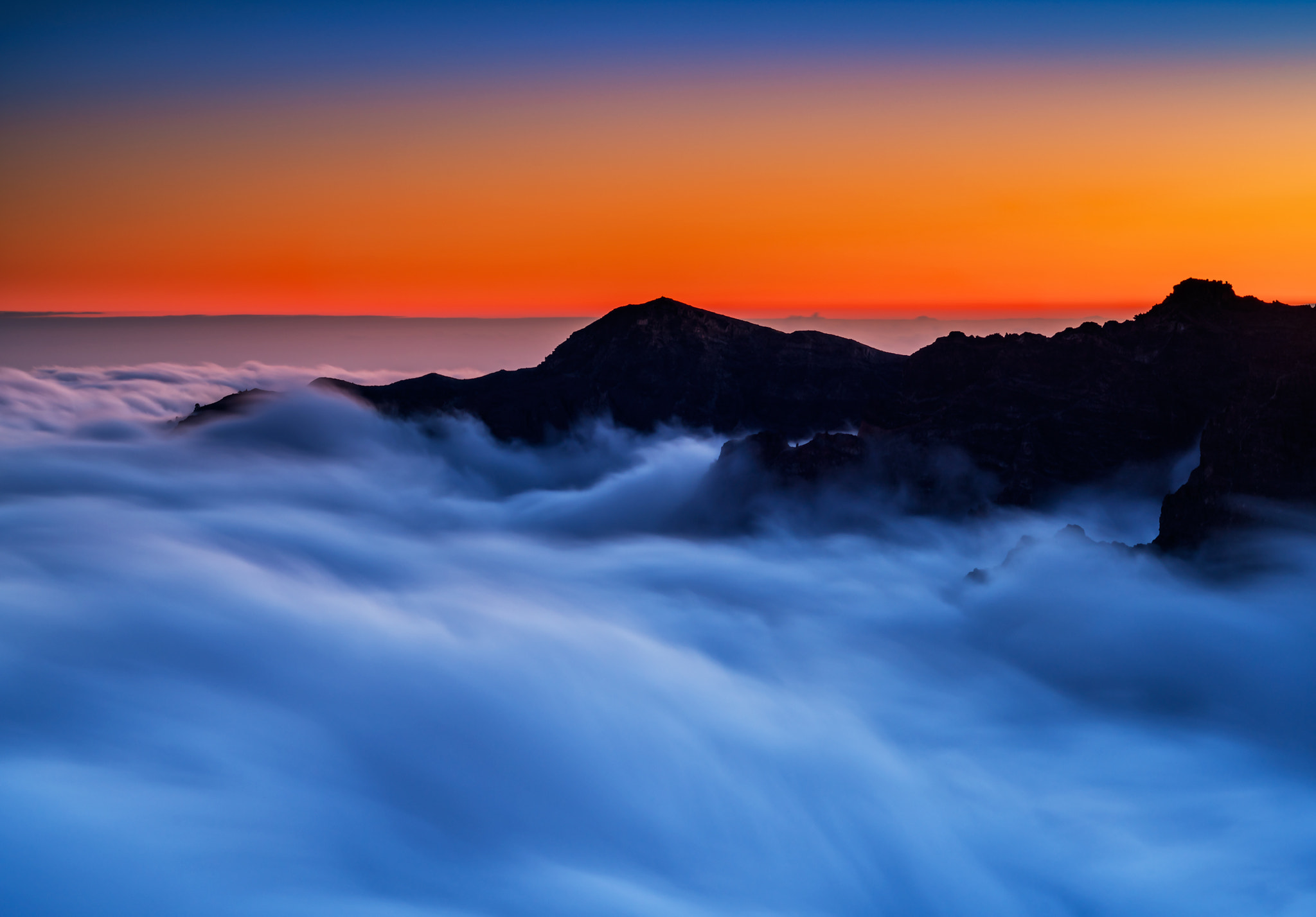 Sony a7R II + Canon TS-E 90mm F2.8 Tilt-Shift sample photo. Mar de nubes photography