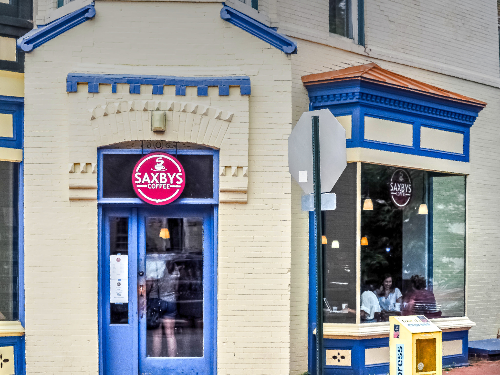 Olympus Zuiko Digital ED 40-150mm F4.0-5.6 sample photo. Saxby's of georgetown photography