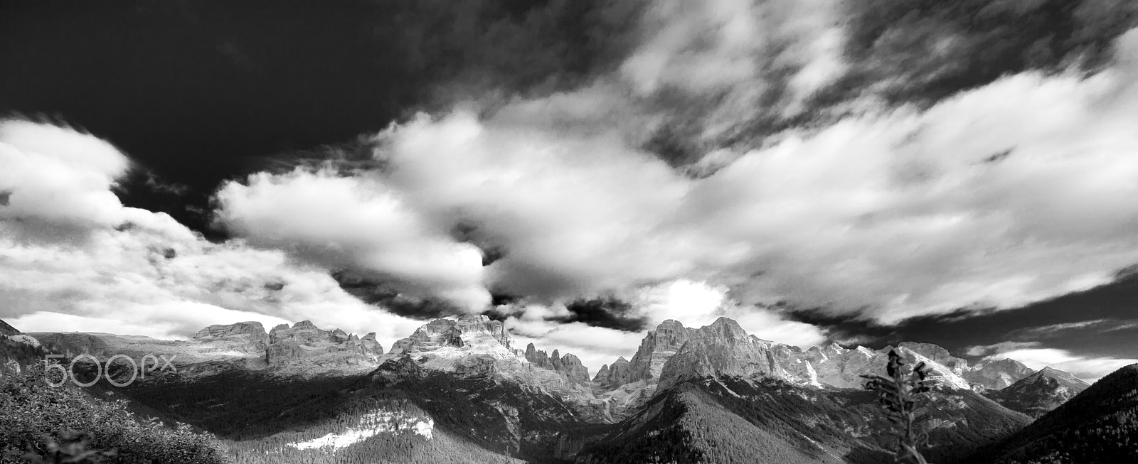 Sigma 10-20mm F4-5.6 EX DC HSM sample photo. The brenta massif photography
