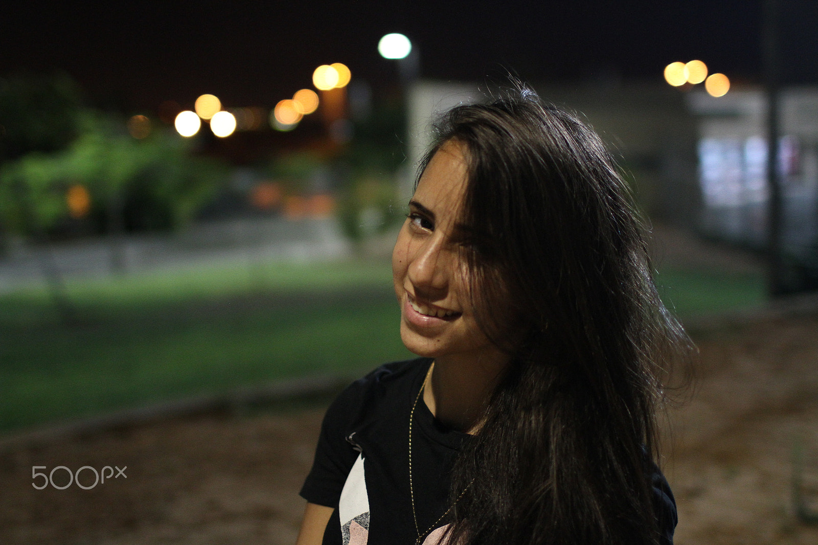 Canon EOS 7D + Canon EF 35mm F1.4L USM sample photo. Portrait photography