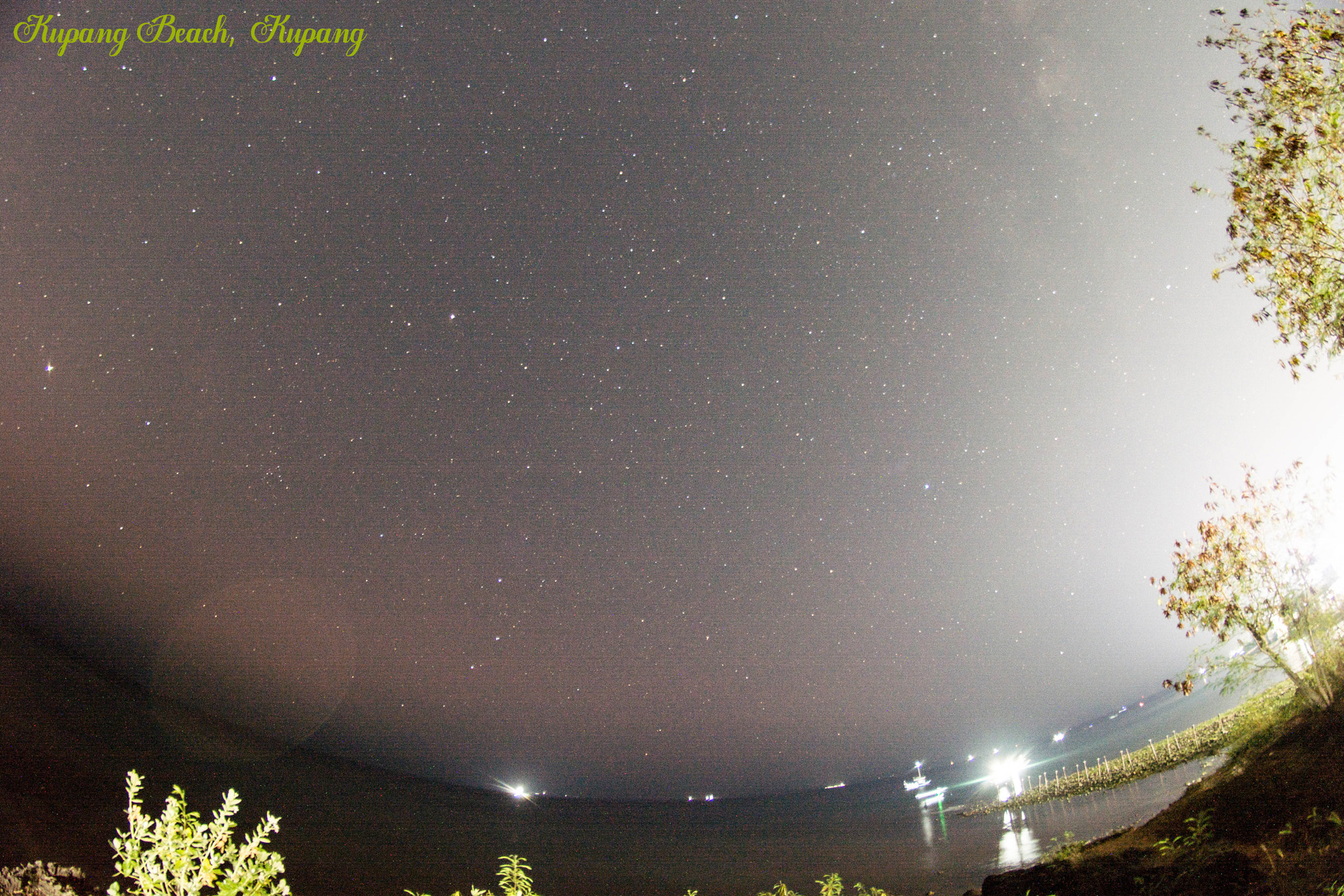 Nikon D5200 + Samyang 8mm F3.5 Aspherical IF MC Fisheye sample photo. Another starry night photography