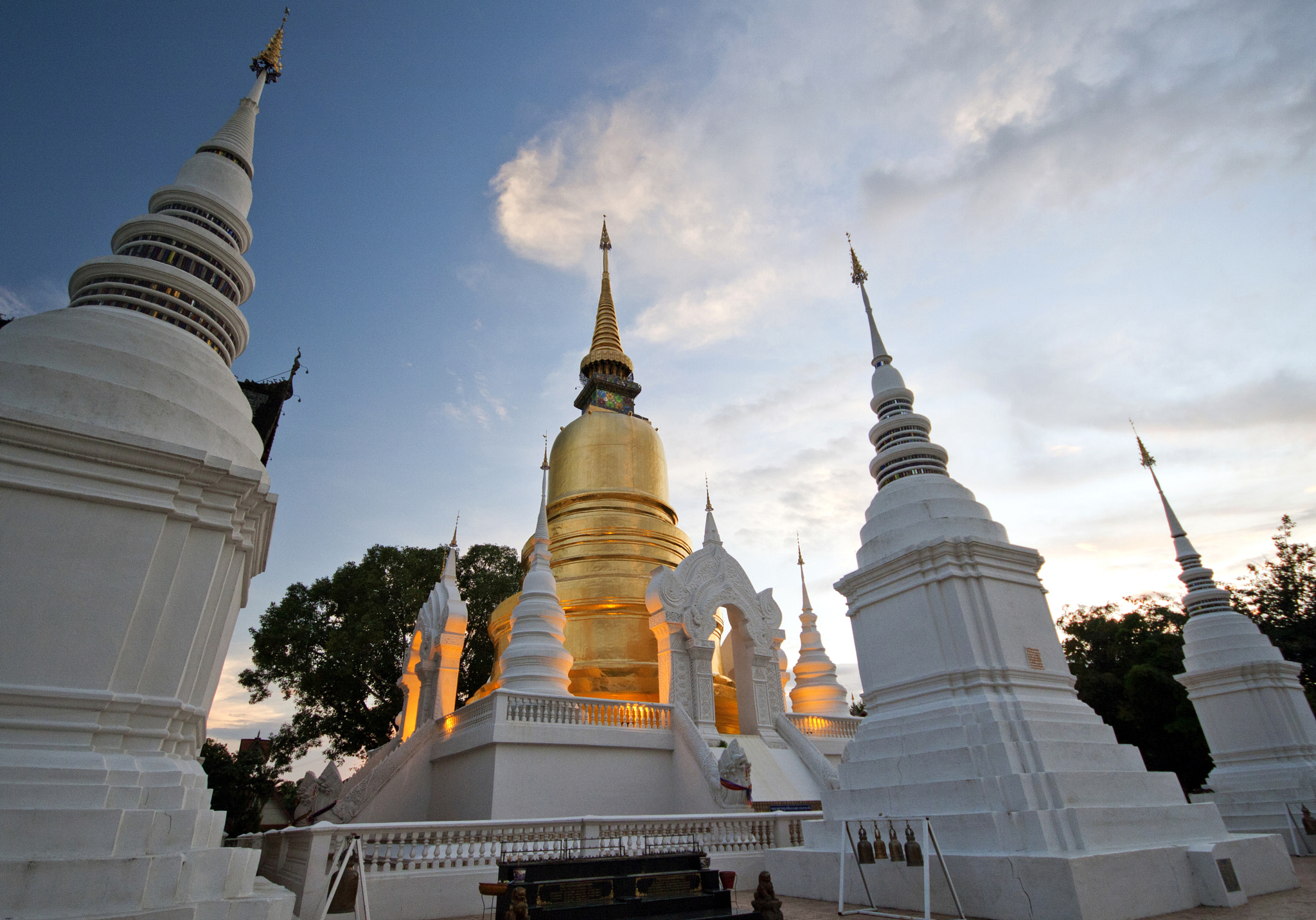Canon EOS 40D + Sigma 10-20mm F4-5.6 EX DC HSM sample photo. Wat suan dok chiang mai photography