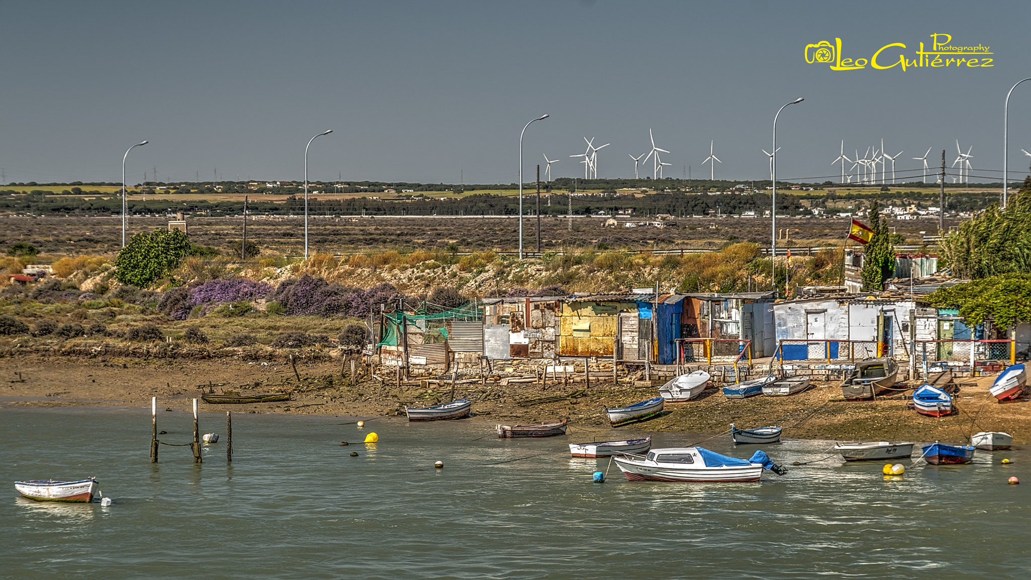 Sigma 18-200mm F3.5-6.3 DC OS HSM sample photo. Caseta de pescadores del puente de hierro photography