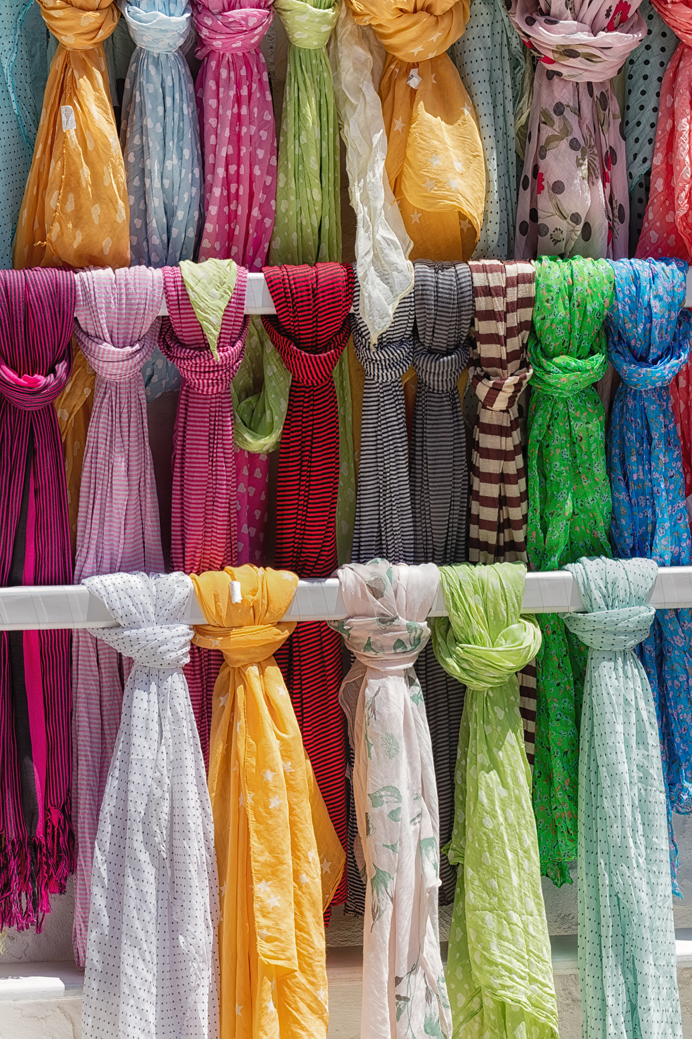 Canon EOS 5DS + Canon EF 100mm F2.8L Macro IS USM sample photo. Scarves in mykonos (2) photography