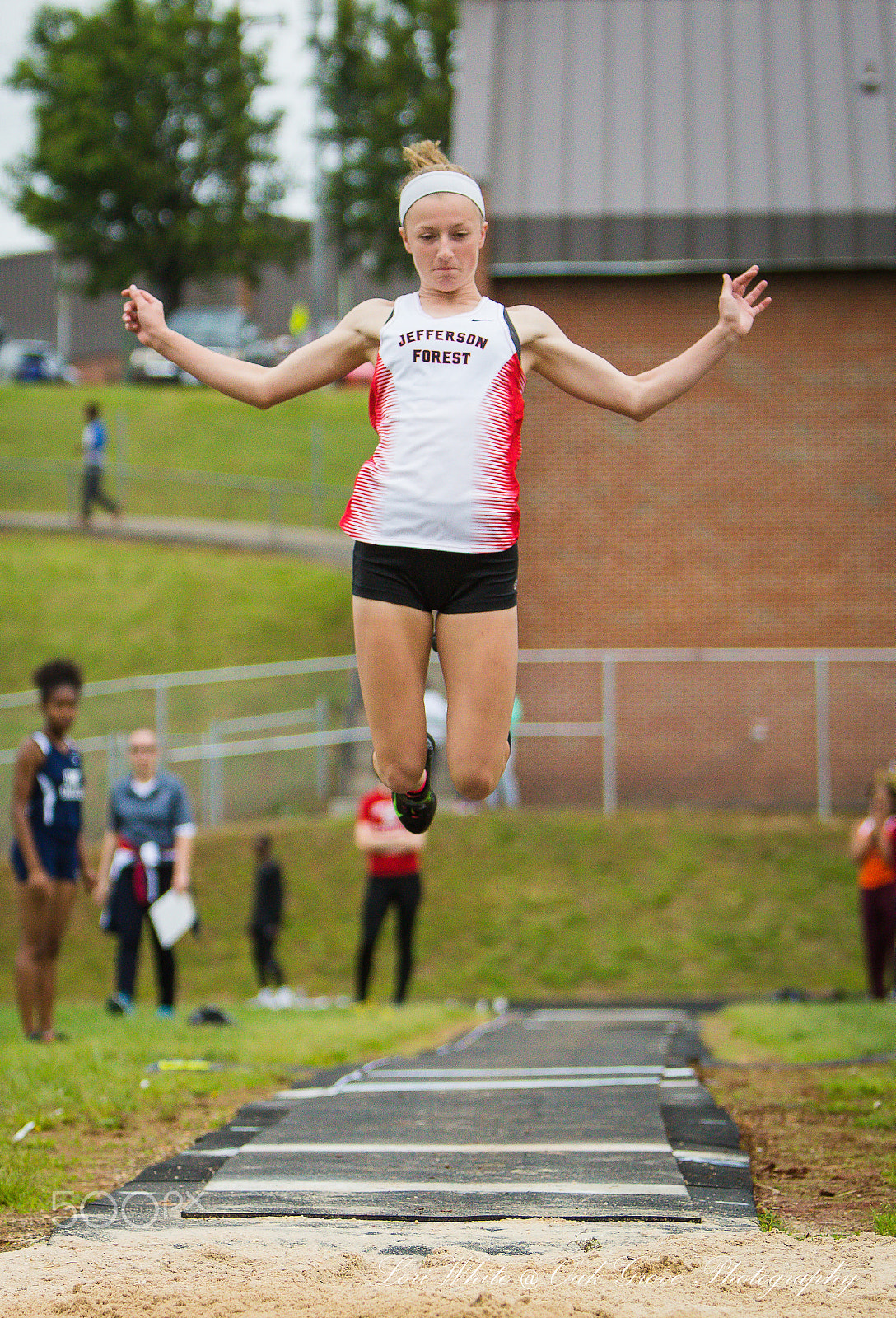 Canon EOS 100D (EOS Rebel SL1 / EOS Kiss X7) sample photo. Track and field athlete photography