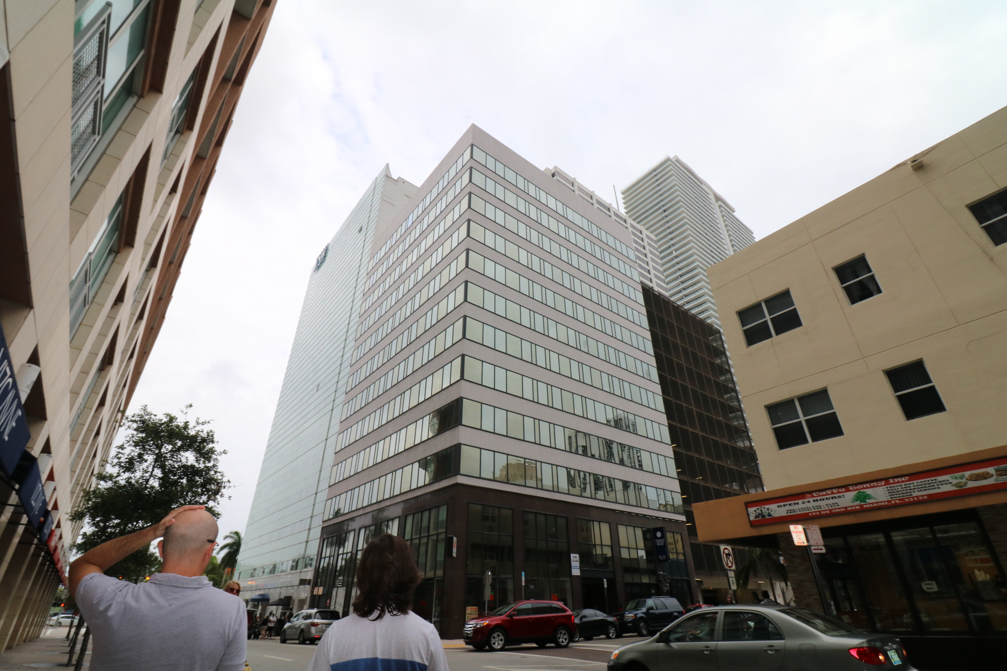 Canon EOS 750D (EOS Rebel T6i / EOS Kiss X8i) sample photo. Miami_downtown.jpg photography