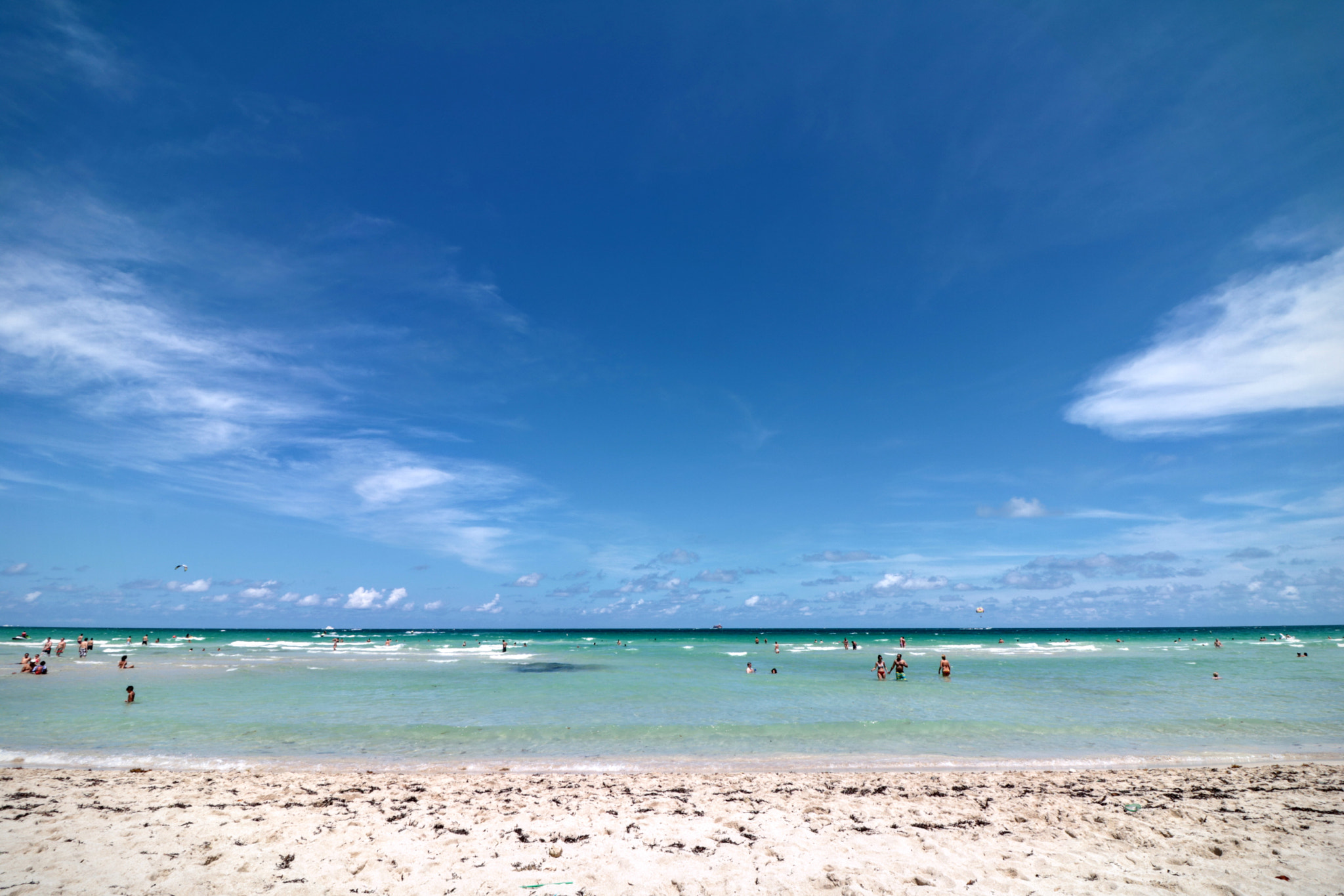 Canon EOS 750D (EOS Rebel T6i / EOS Kiss X8i) sample photo. Beach_miami_southbeach.jpg photography