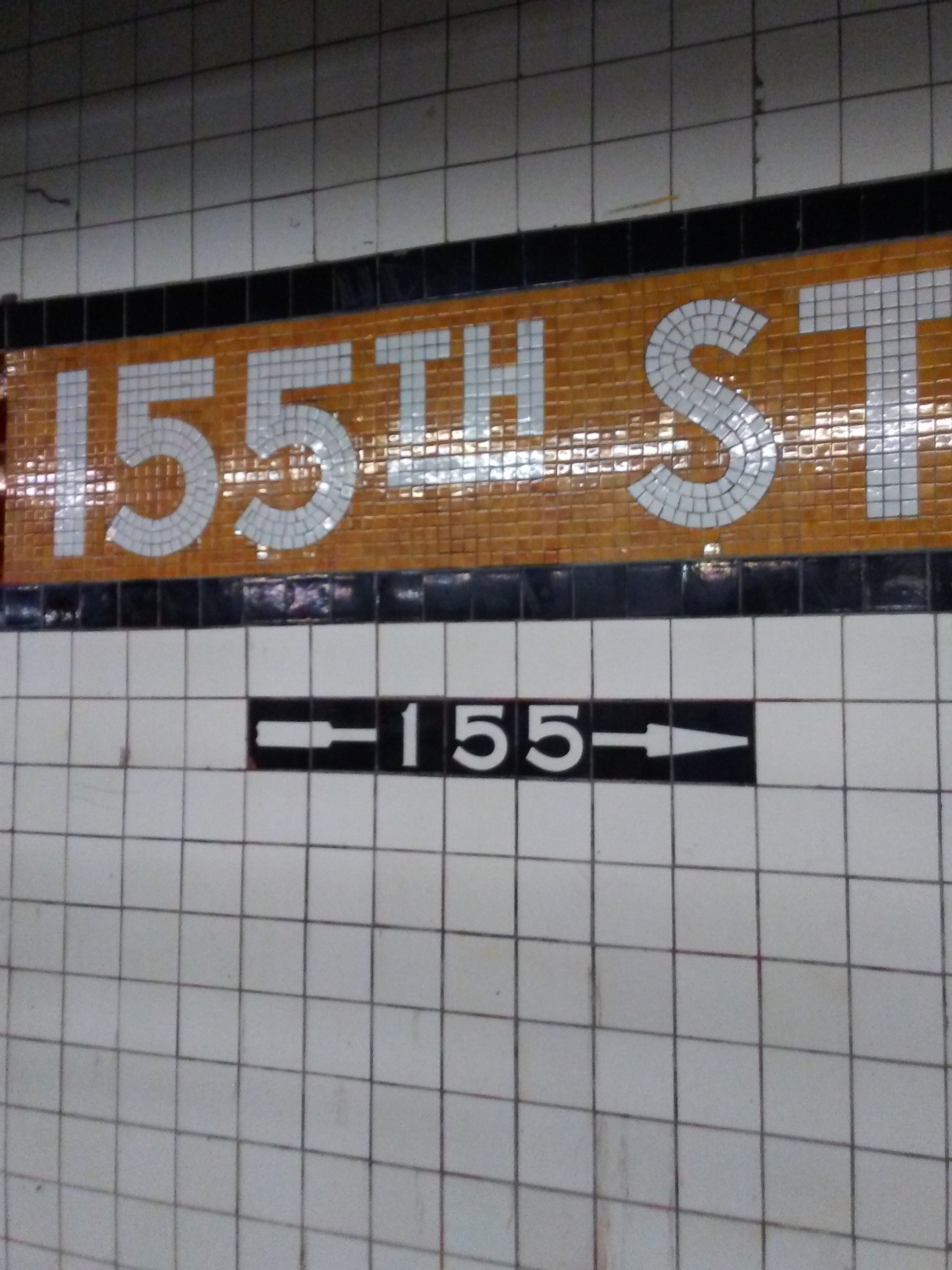 LG M1 sample photo. Ind 155th street station photography