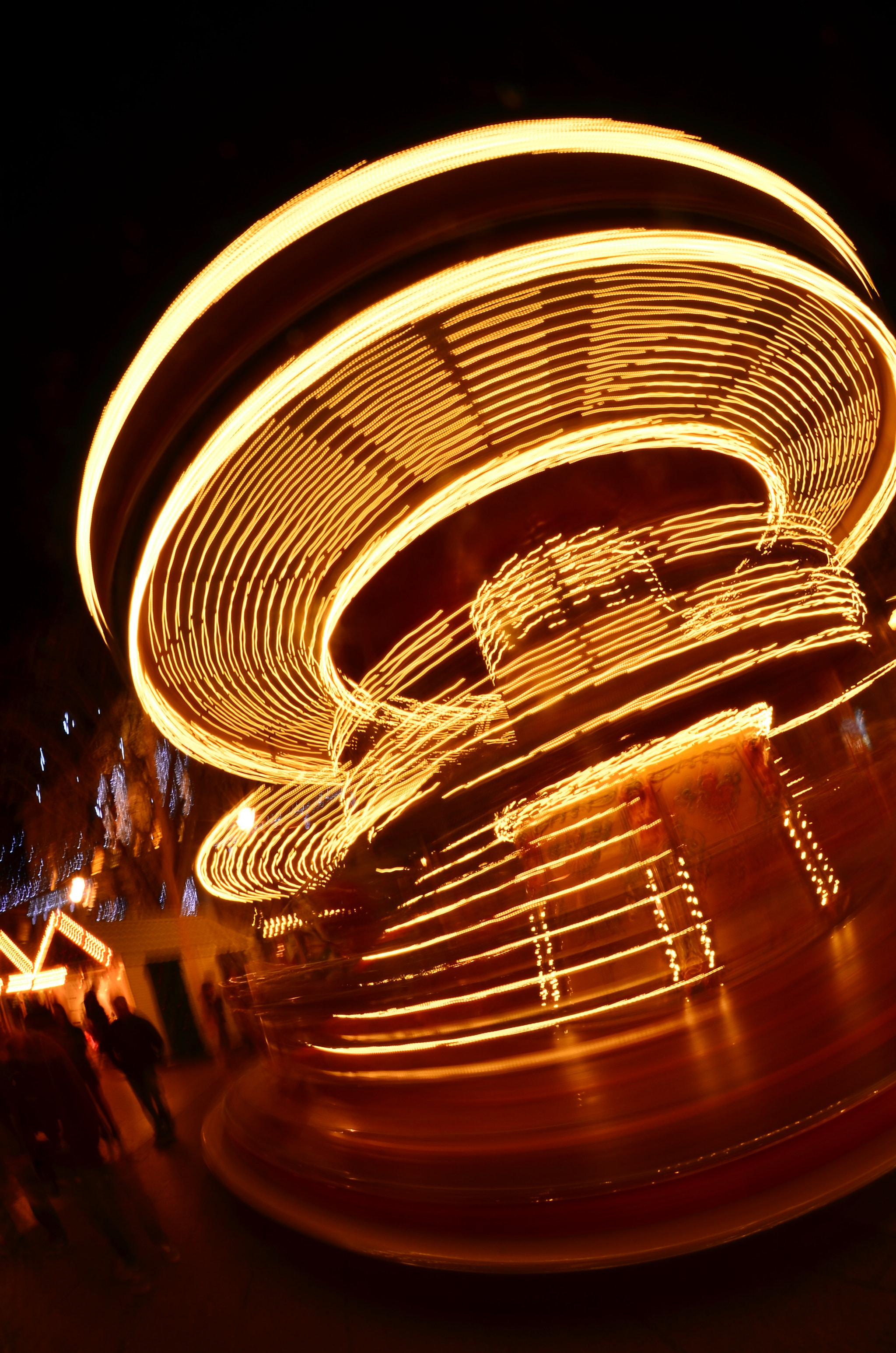 Nikon AF DX Fisheye-Nikkor 10.5mm F2.8G ED sample photo. Carousel photography