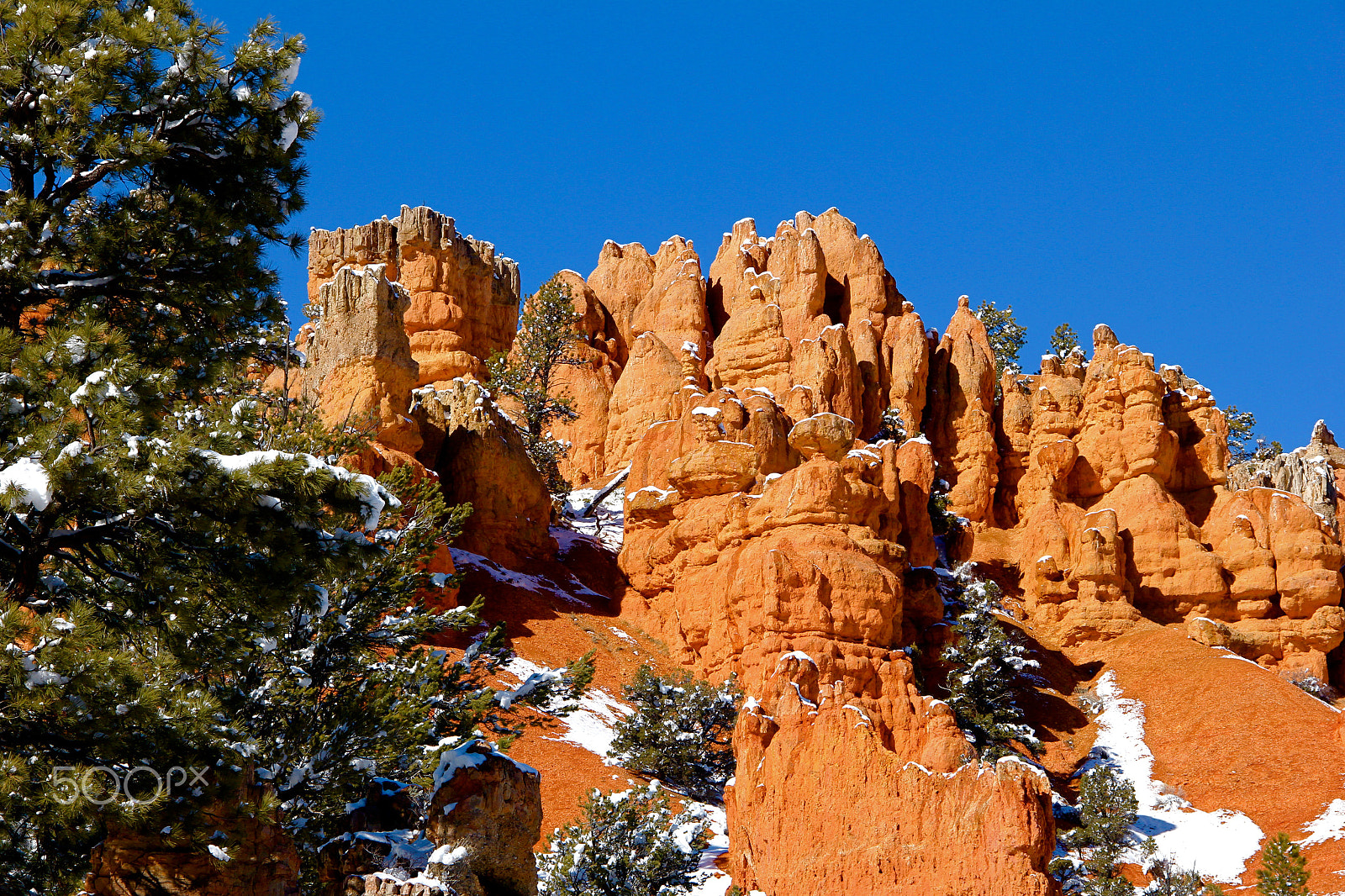Canon EF-S 18-135mm F3.5-5.6 IS sample photo. Spires photography