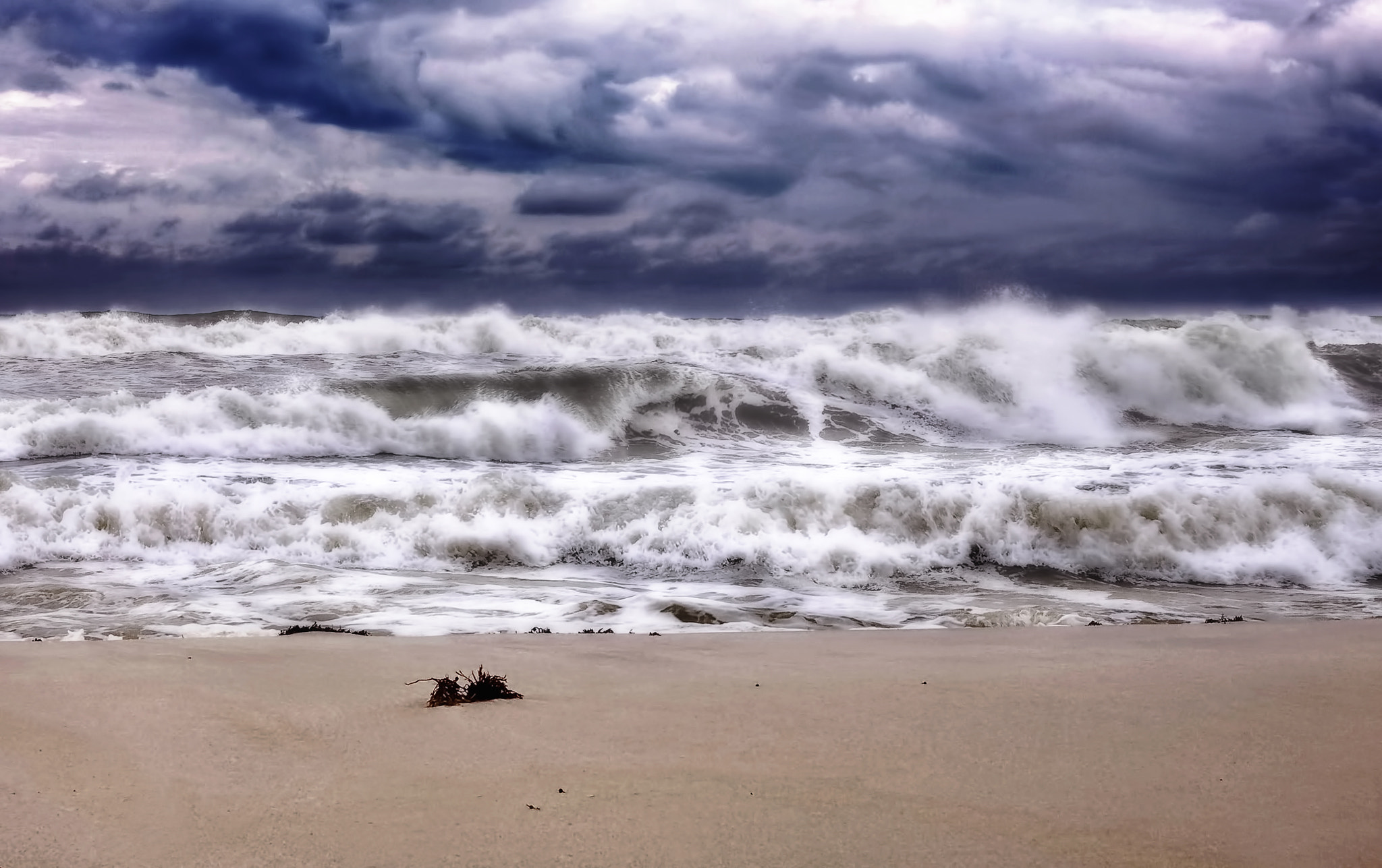 Canon EOS 5D + Canon EF 50mm f/1.8 sample photo. Angry sea photography