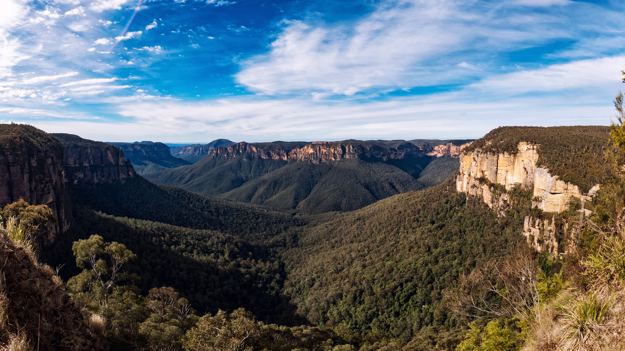 OLYMPUS M.8mm F1.8 sample photo. Blue mountains govettsleap photography