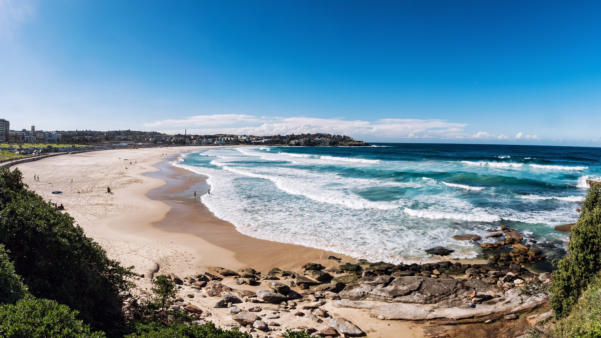 Panasonic Lumix DMC-GX8 + OLYMPUS M.8mm F1.8 sample photo. Sydney bondi beach photography