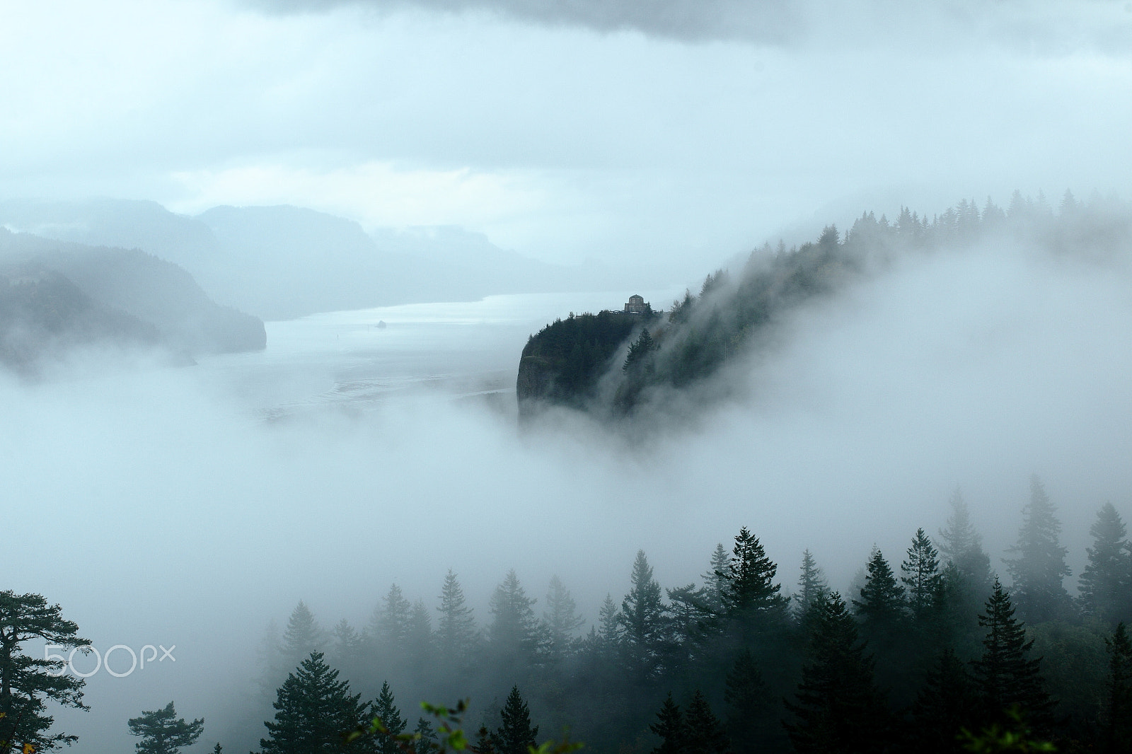 Canon EOS-1D Mark IV sample photo. Vista house photography