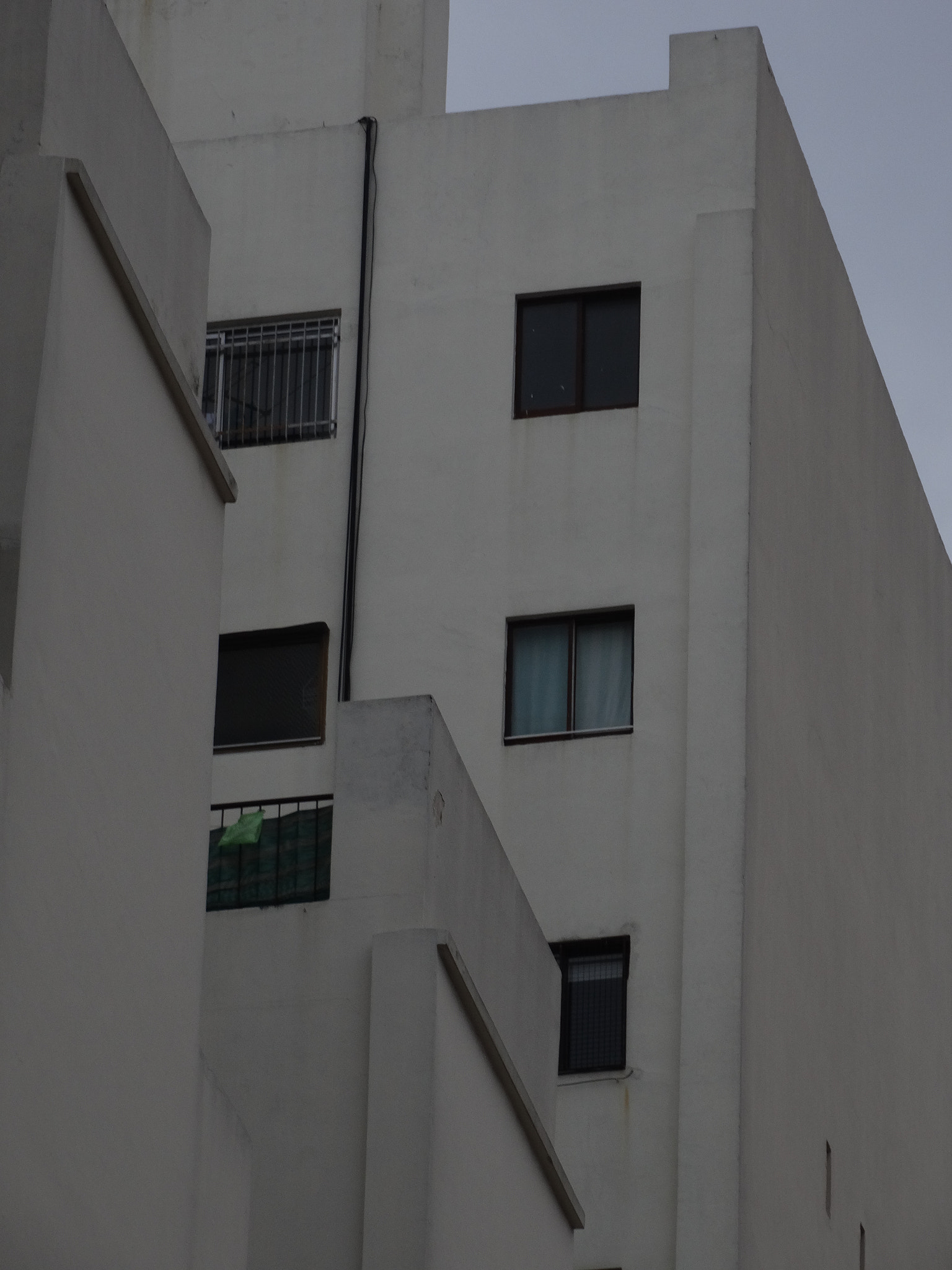 Sony Cyber-shot DSC-HX300 + Minolta AF 28-85mm F3.5-4.5 New sample photo. Simple building photography