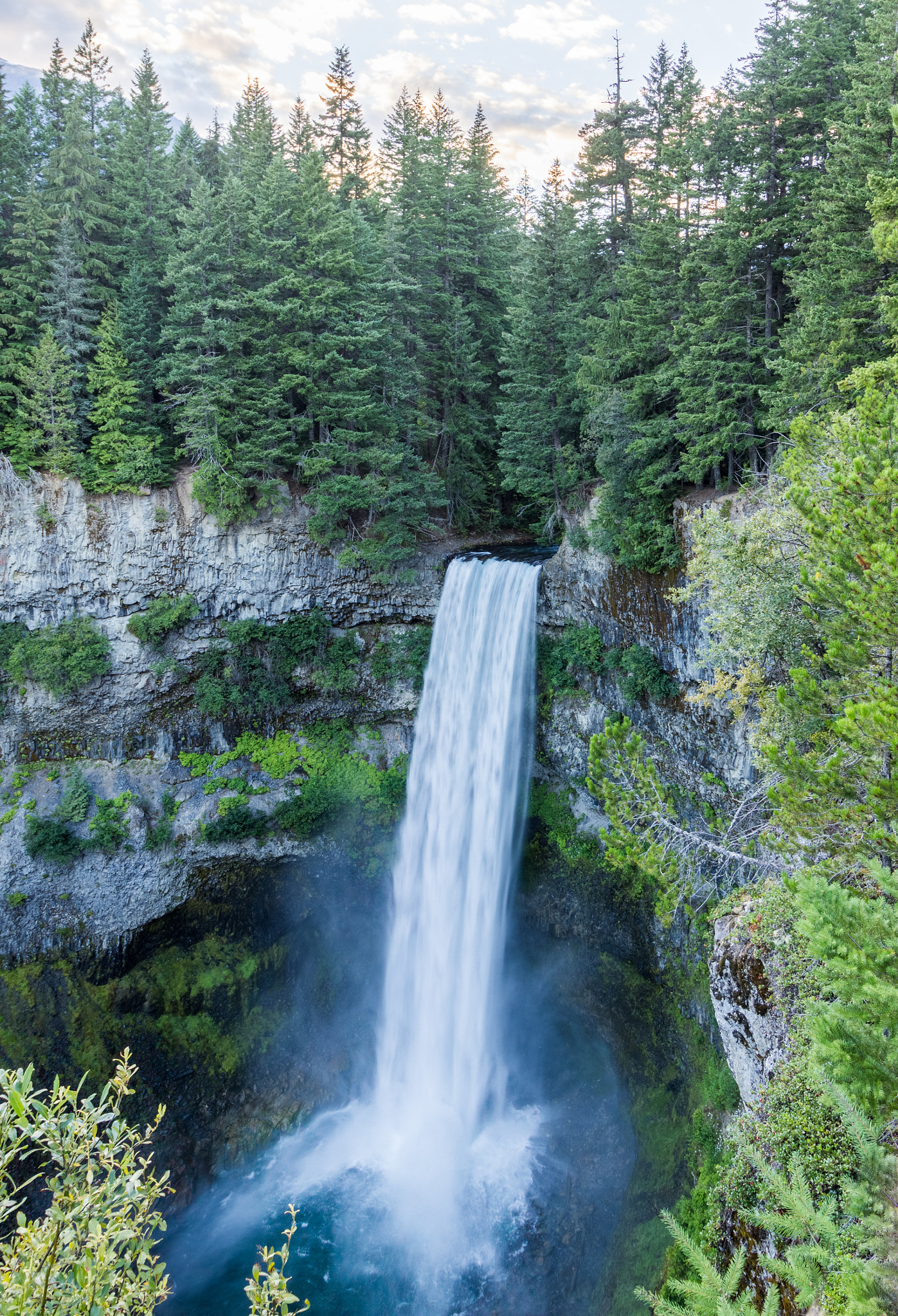 Canon EOS 550D (EOS Rebel T2i / EOS Kiss X4) sample photo. Brandywine falls photography