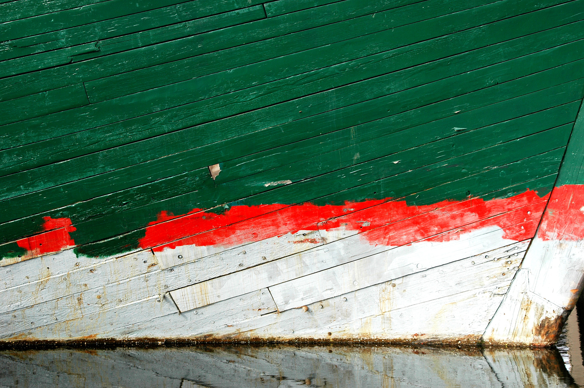 Nikon D70 sample photo. Boat hull. photography