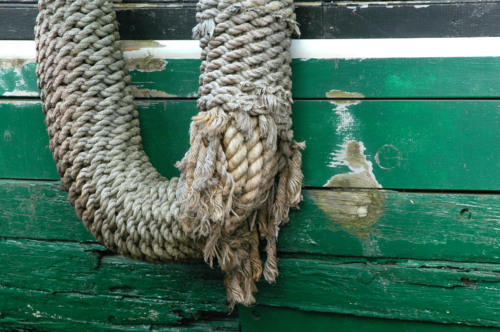 Nikon D70 sample photo. Anchor rope. photography