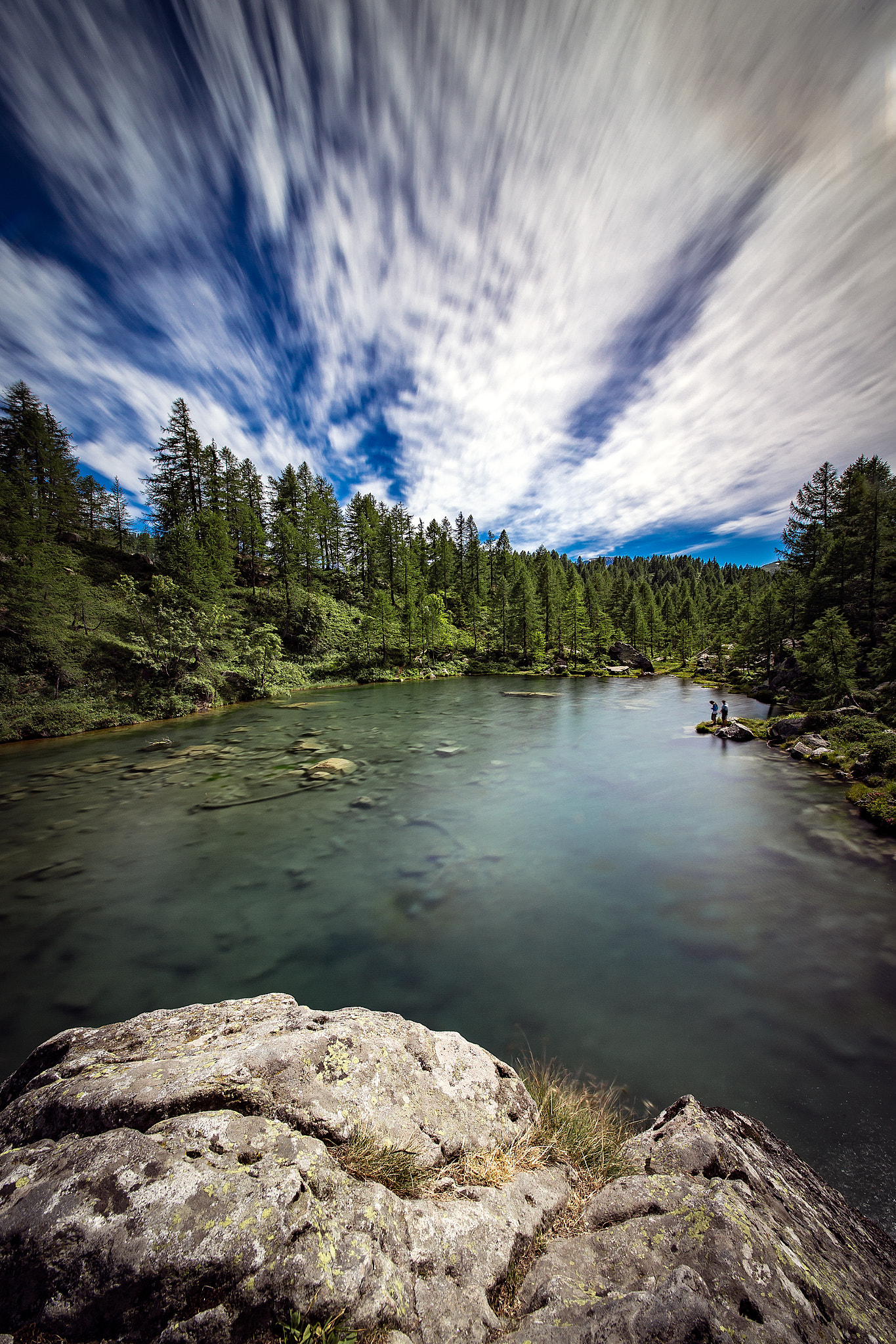 Canon EOS-1D X + Sigma 12-24mm F4.5-5.6 II DG HSM sample photo. Lago delle streghe photography