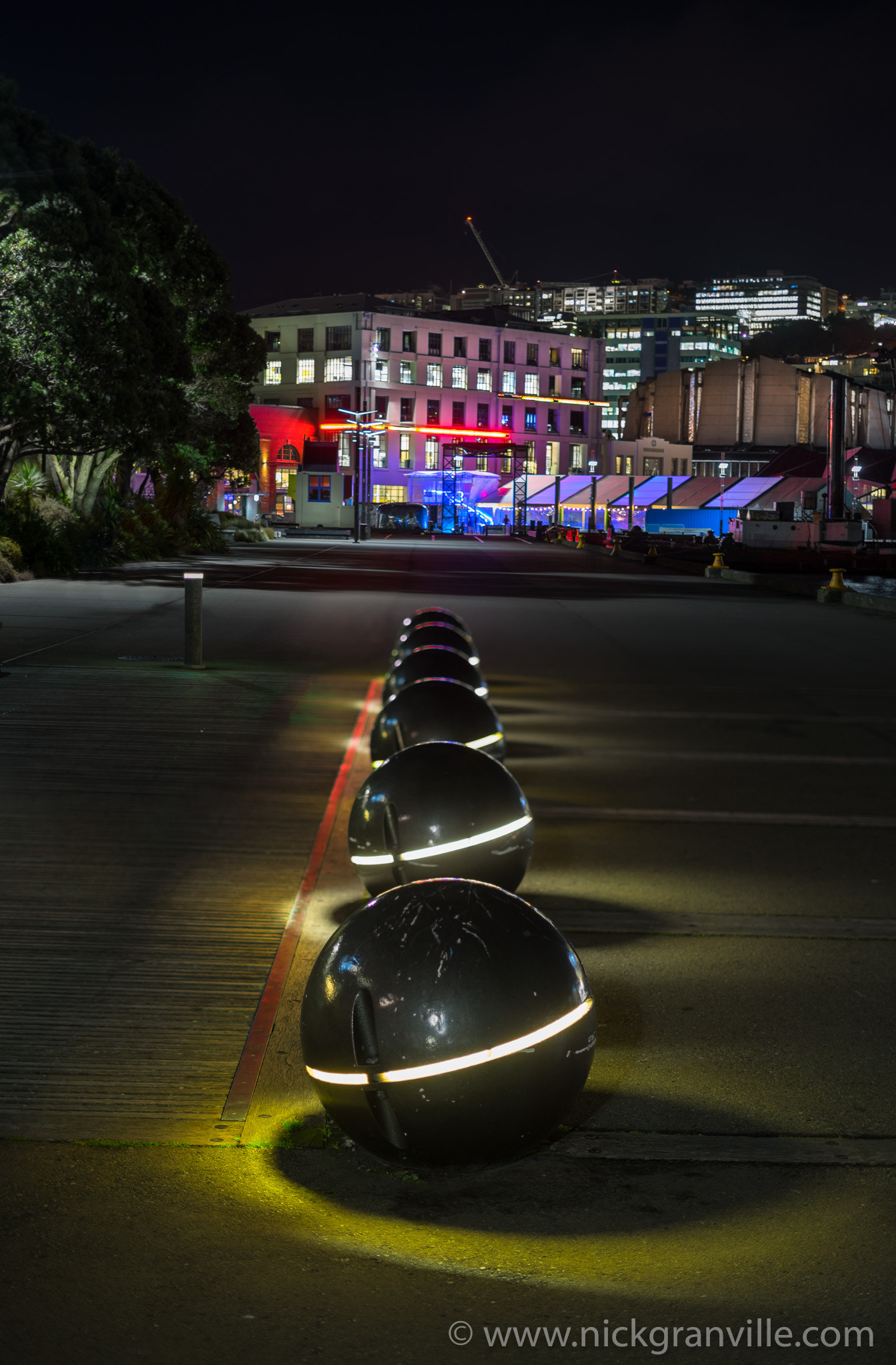 Sony a7R + Sony FE 50mm F1.8 sample photo. Colourful balls focus stack photography