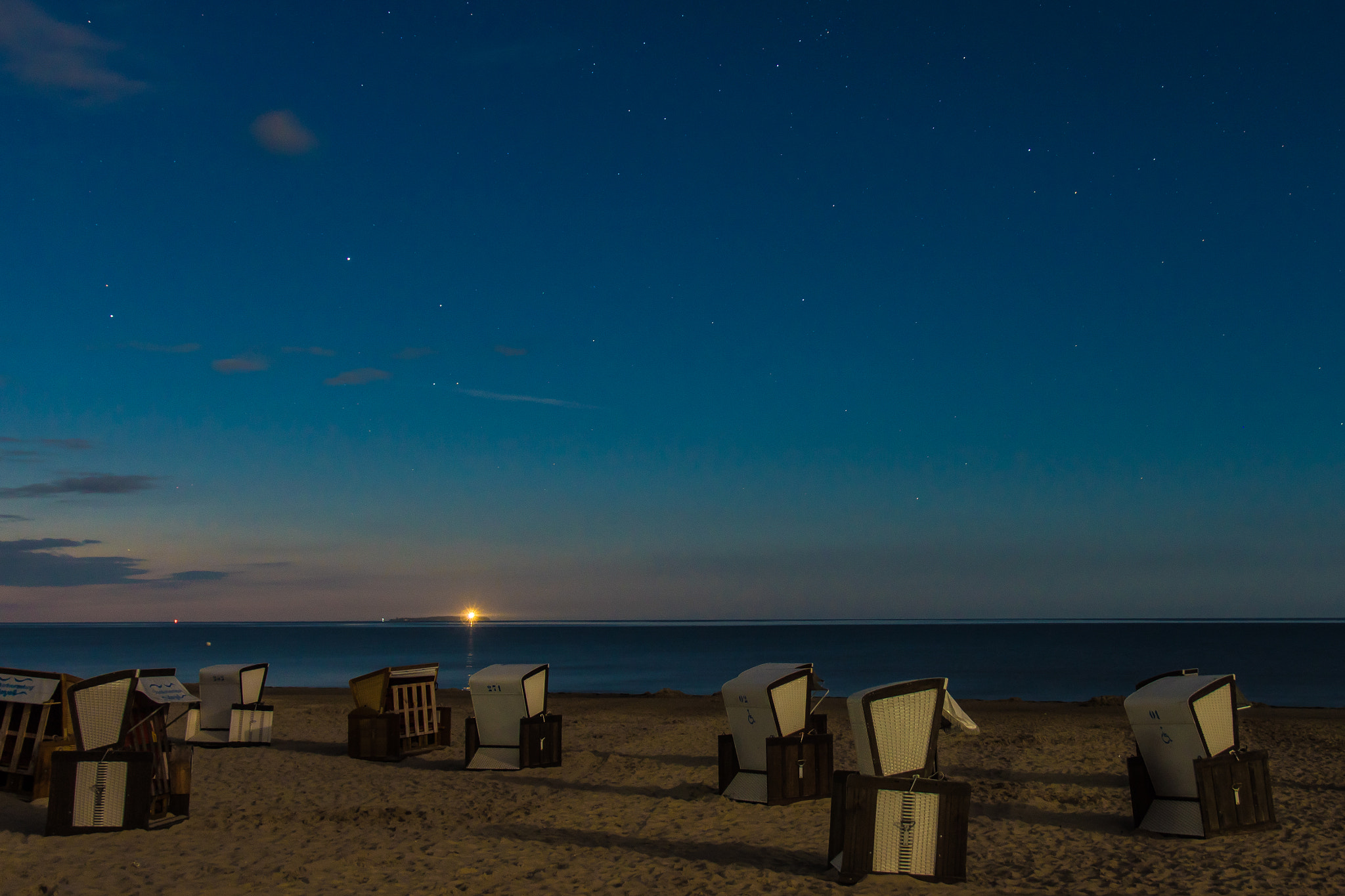 Sony ILCA-77M2 + Sigma 17-50mm F2.8 EX DC HSM sample photo. Karlshagen bei nacht photography
