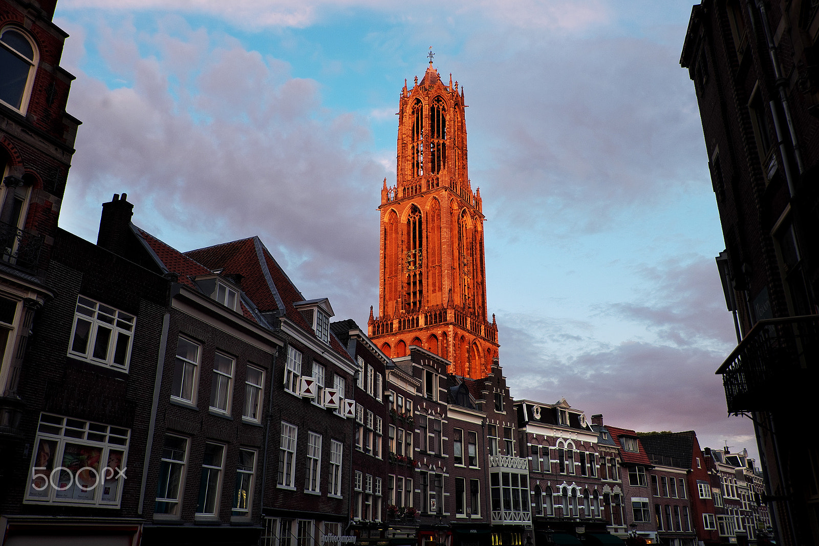Fujifilm XC 16-50mm F3.5-5.6 OIS sample photo. Last sun of the day on dom tower utrecht photography