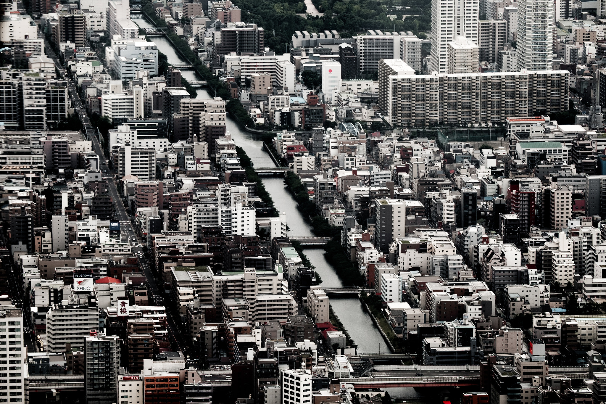 Fujifilm X-T10 + Fujifilm XF 50-140mm F2.8 R LM OIS WR sample photo. Aerial view of tokyo city photography