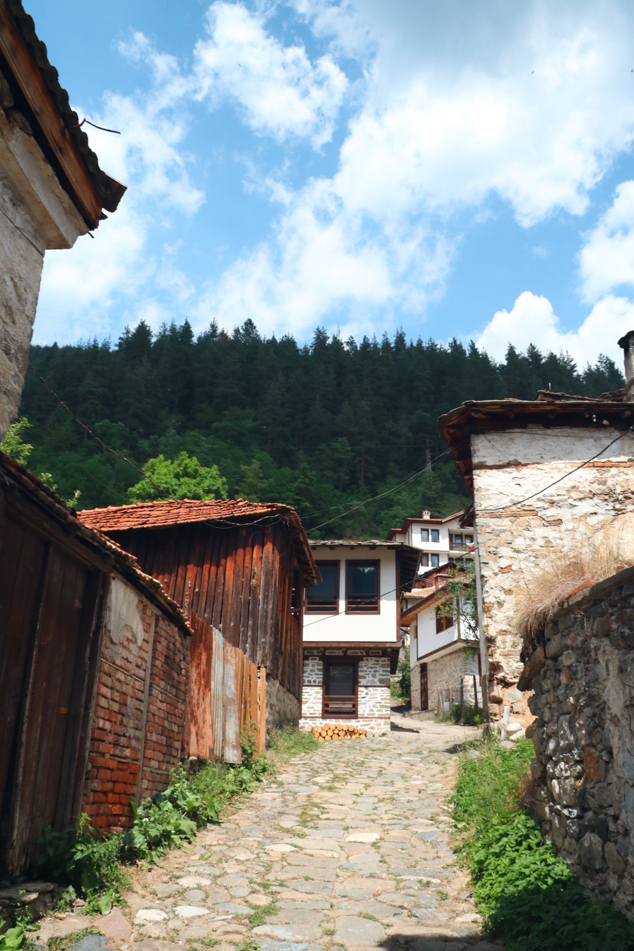 Canon EOS 750D (EOS Rebel T6i / EOS Kiss X8i) sample photo. Old town shoroka luka photography