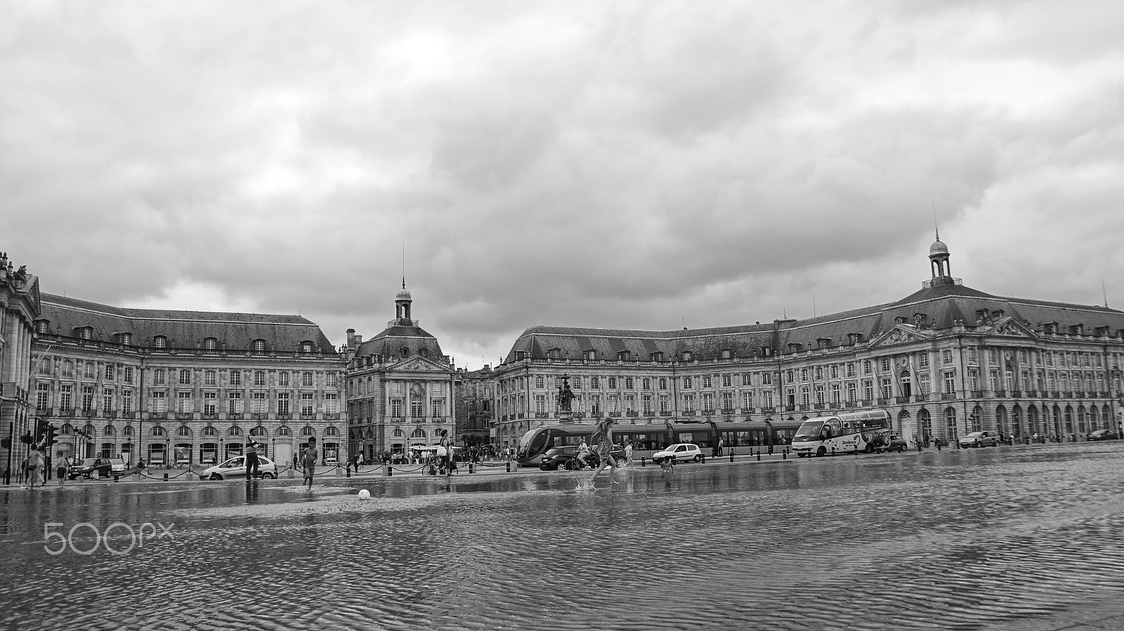 Sony SLT-A57 sample photo. | miroir d'eau - place de la bourse | photography