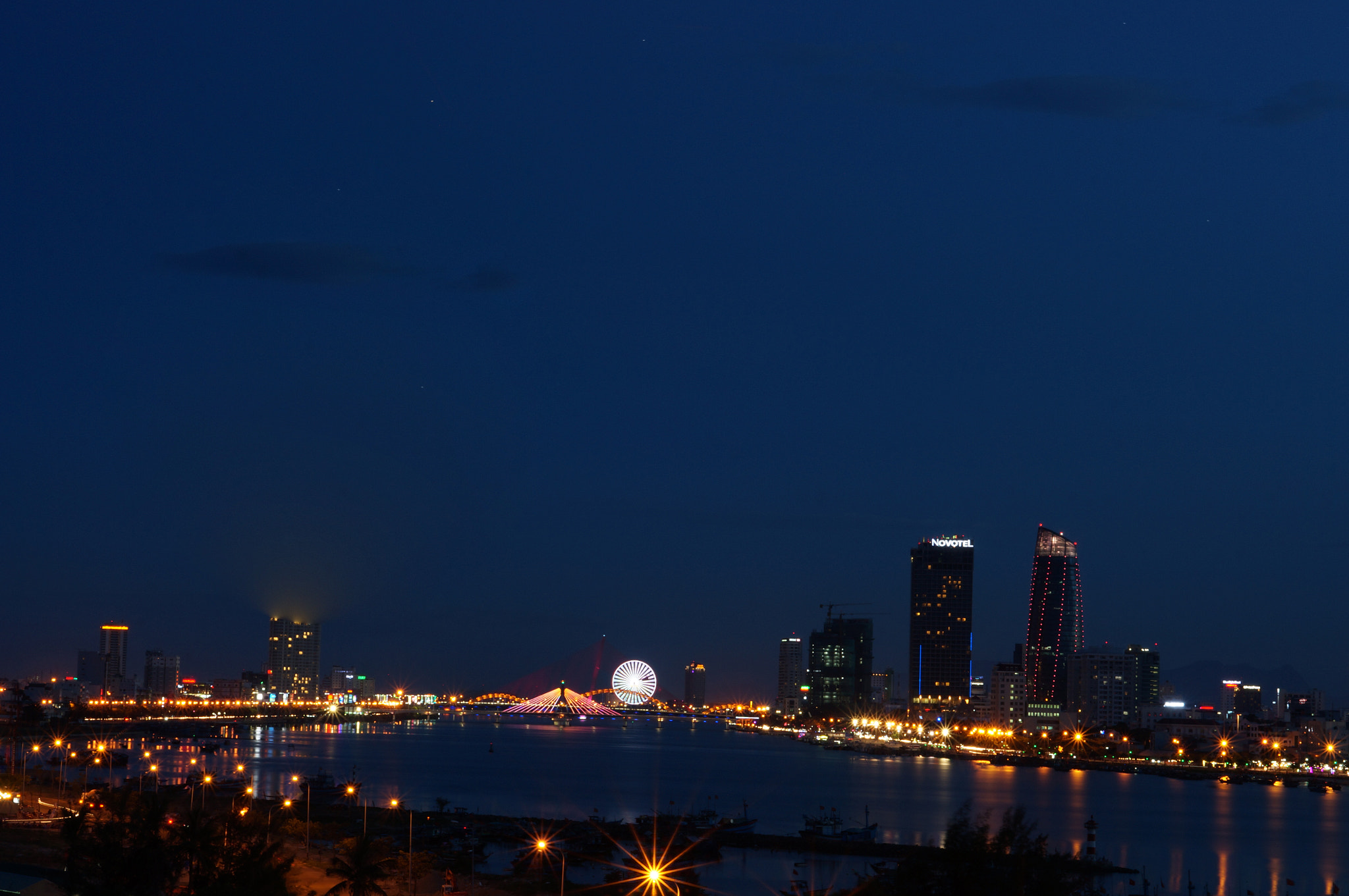 Sony Alpha NEX-6 + E 50mm F1.8 OSS sample photo. Danang city photography