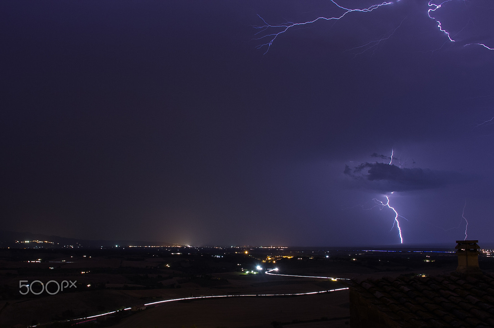Canon EF 75-300mm F4.0-5.6 IS USM sample photo. Thunderstorm photography