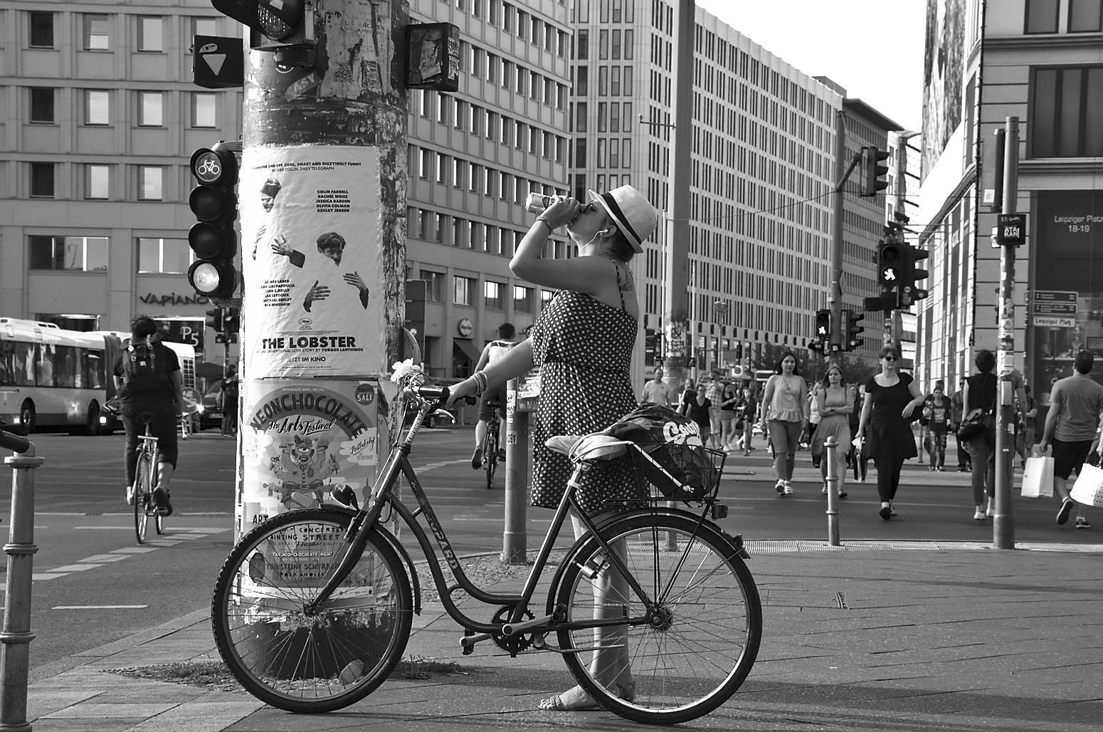 Nikon D70 sample photo. Summer in a city photography