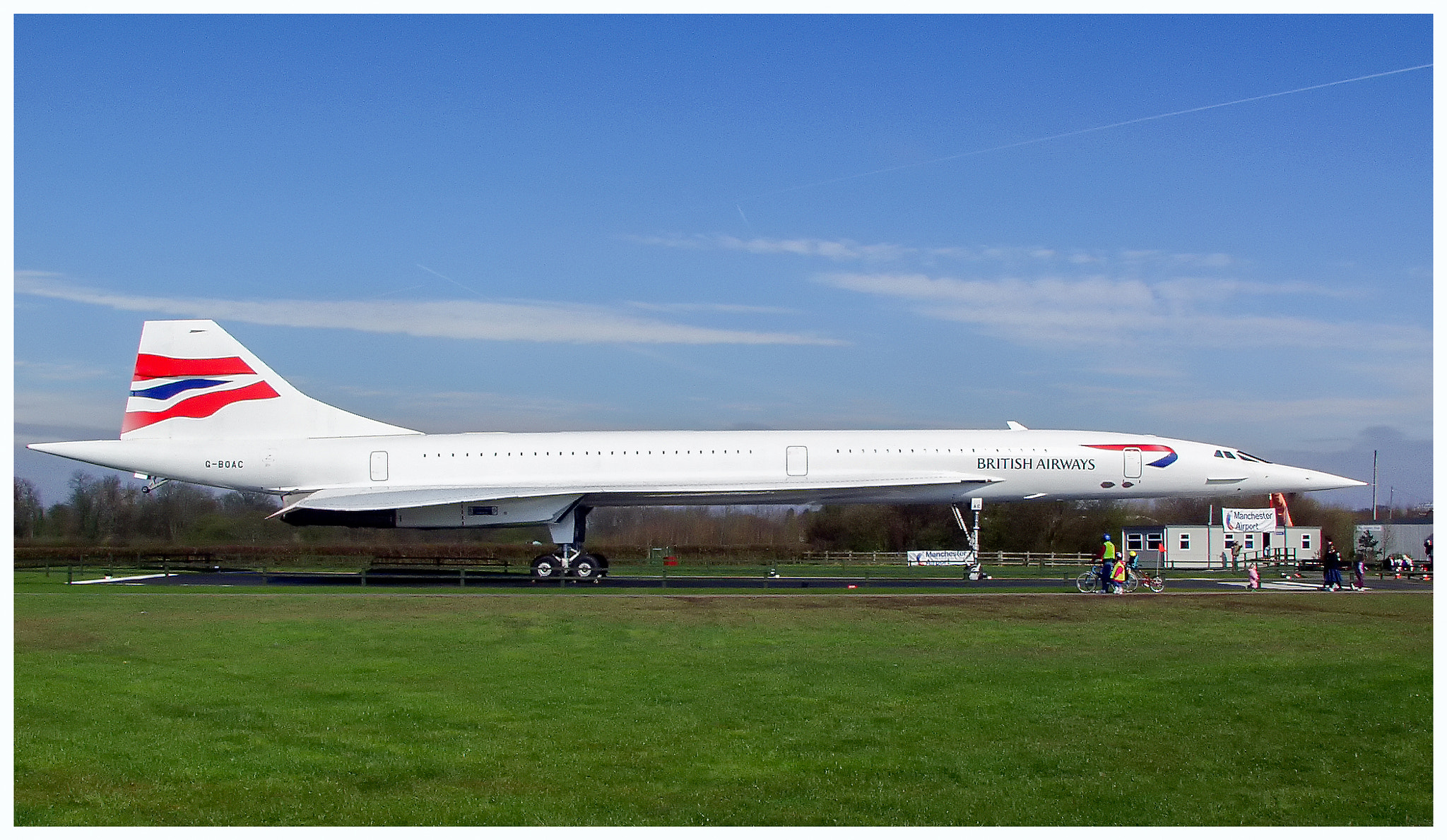 Olympus E-10 sample photo. Concorde photography