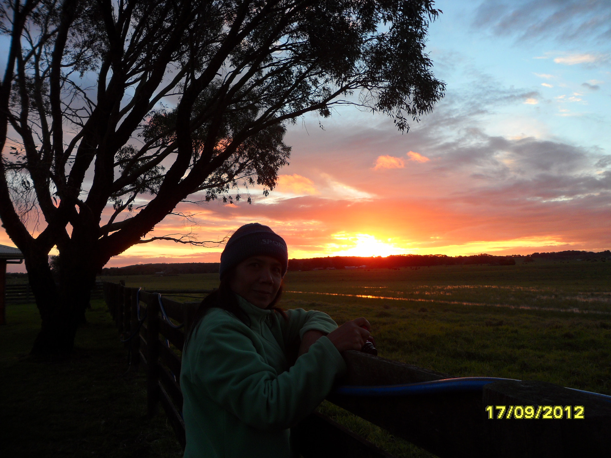 Samsung PL150 / VLUU PL150 /  TL210 /  PL151 sample photo. Sun set photography